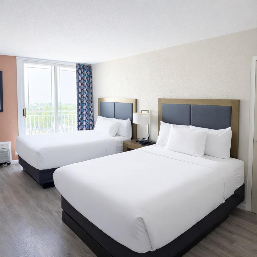 Queen Room Two Queen Beds