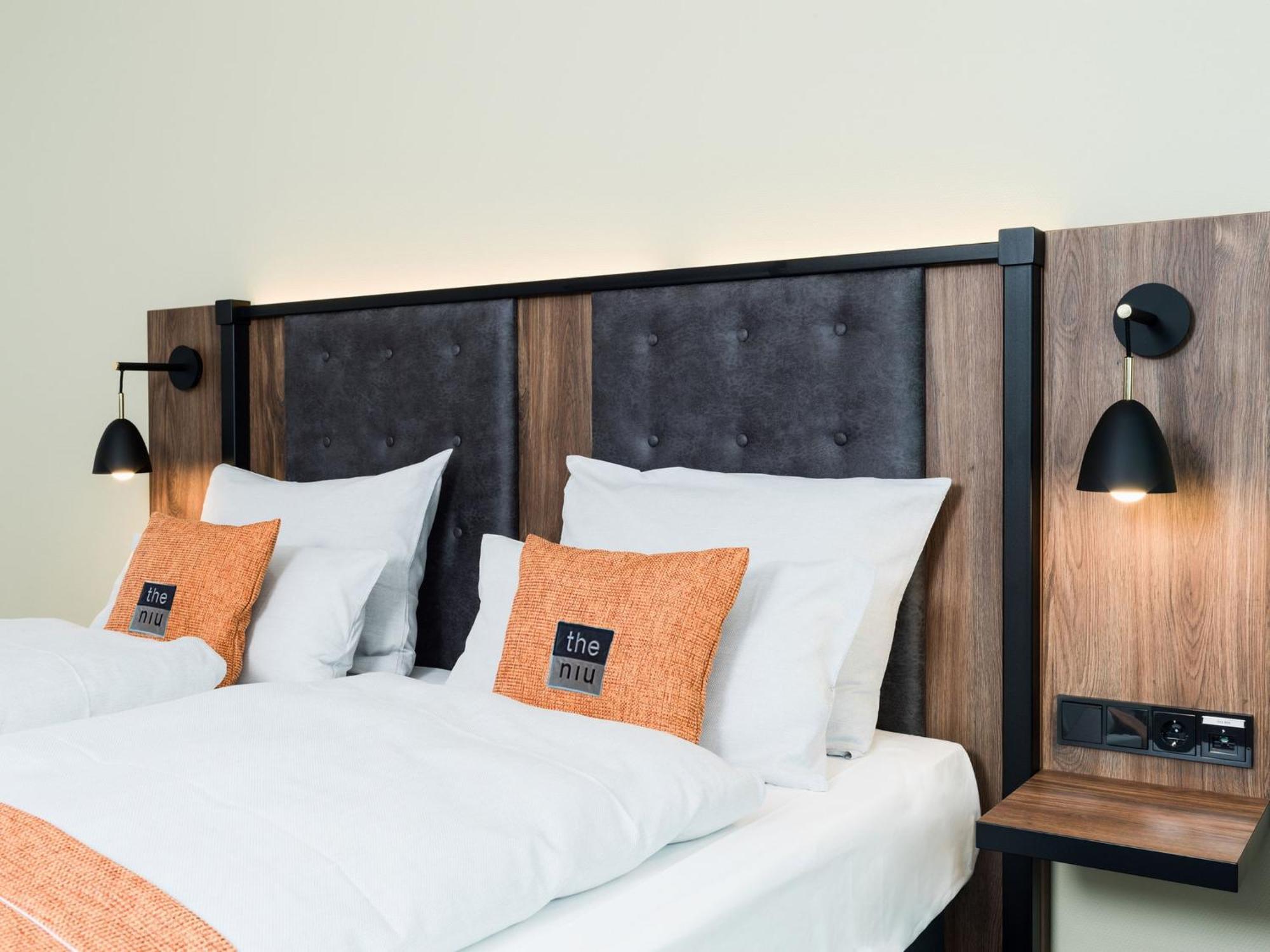 Standard Queen Room