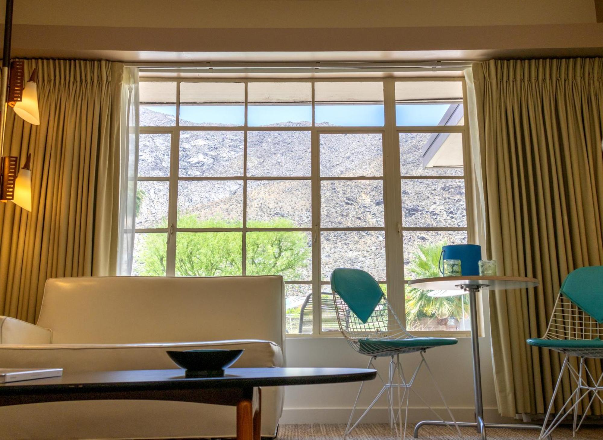 King Room Pool View