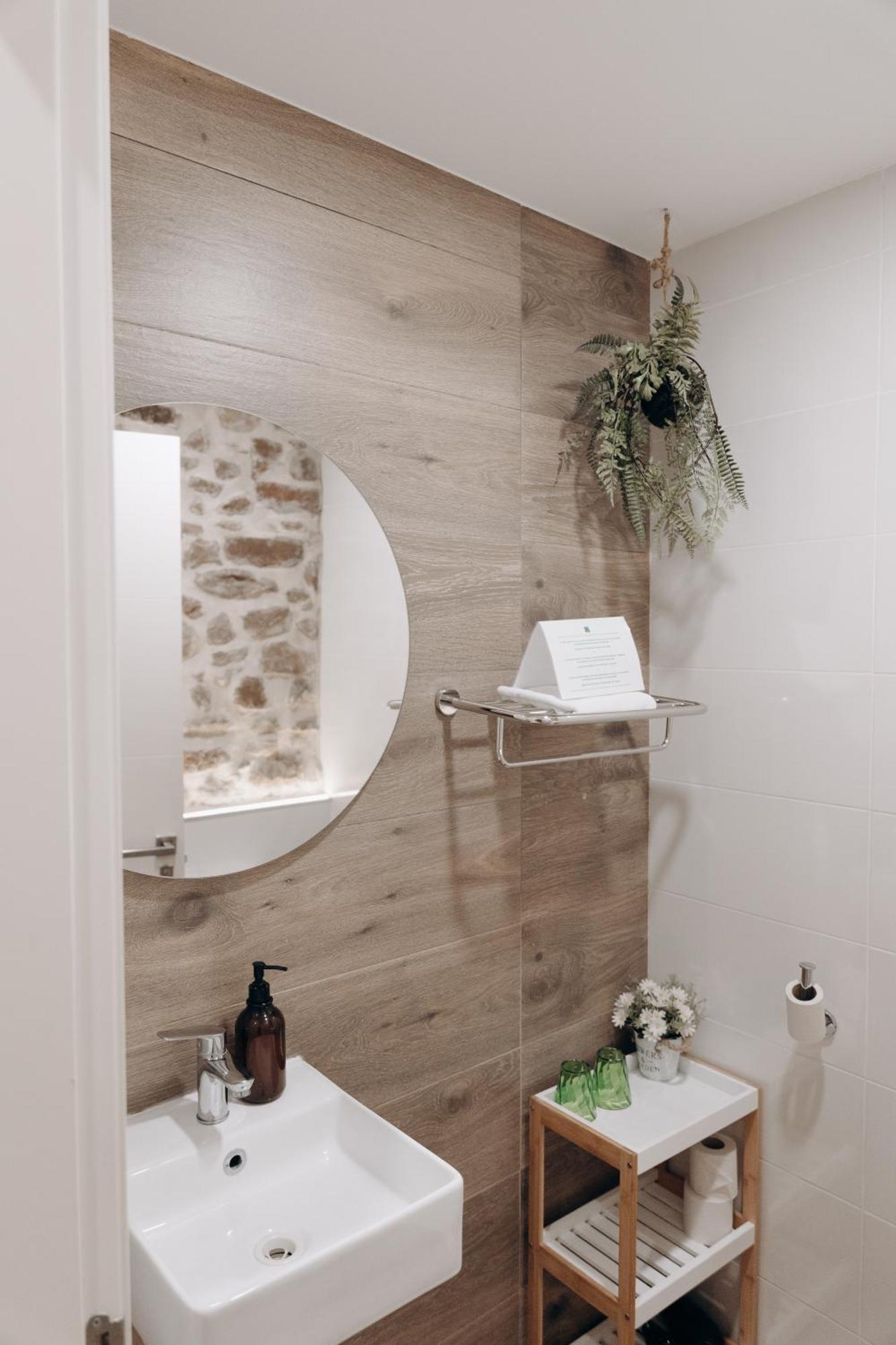 Double Room Private Bathroom