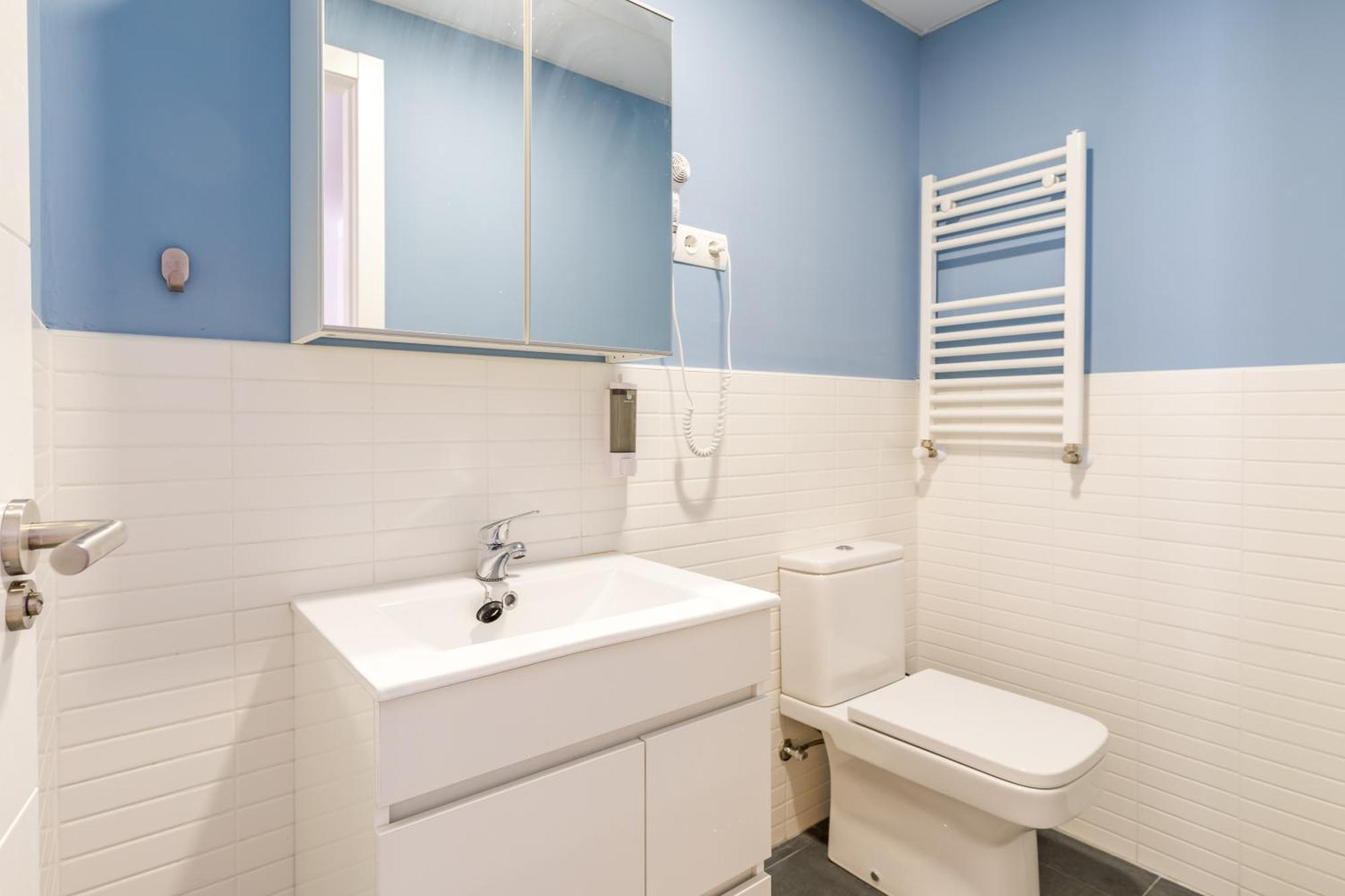 Double Room Private Bathroom
