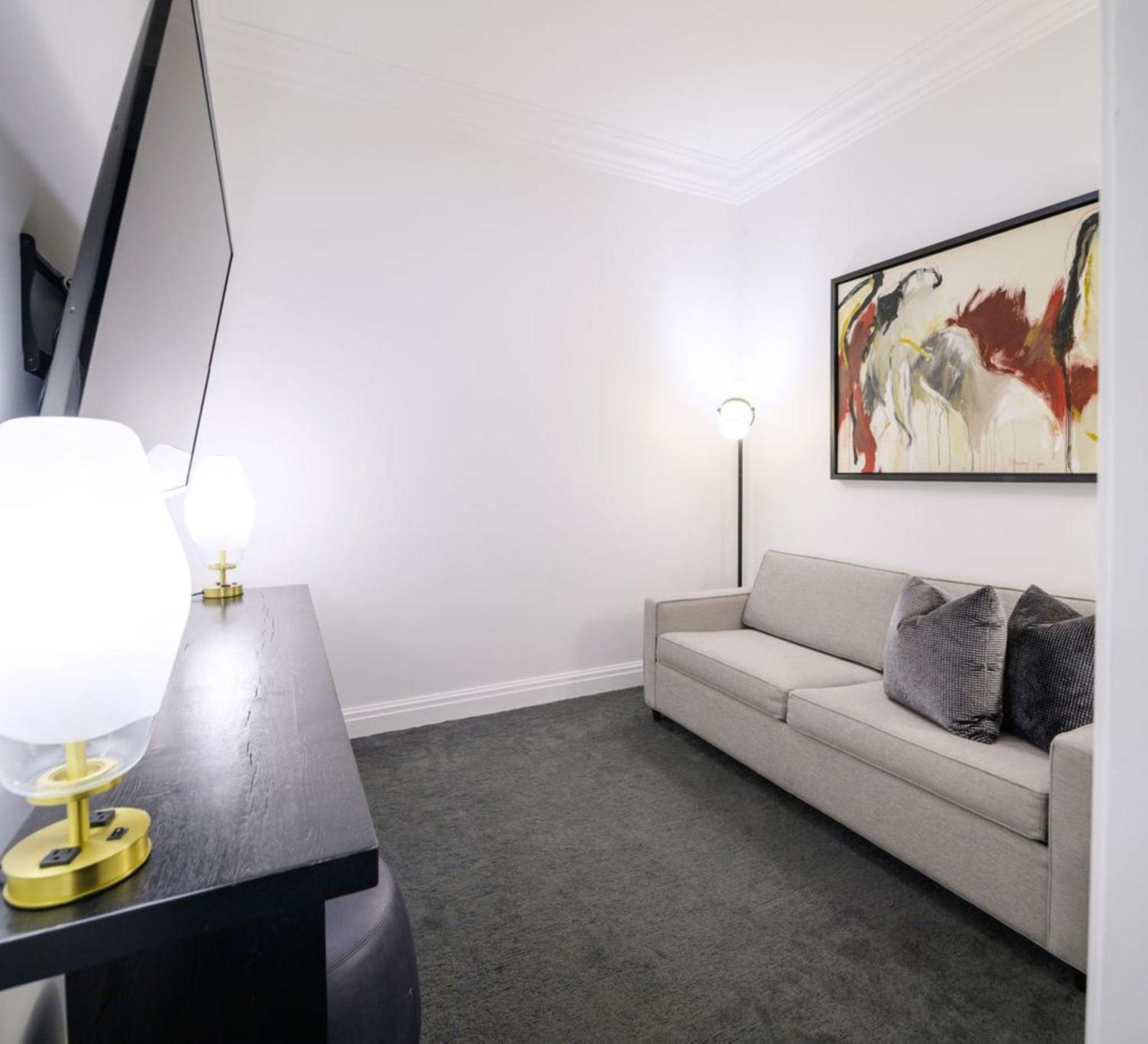 Atrium King Junior Suite