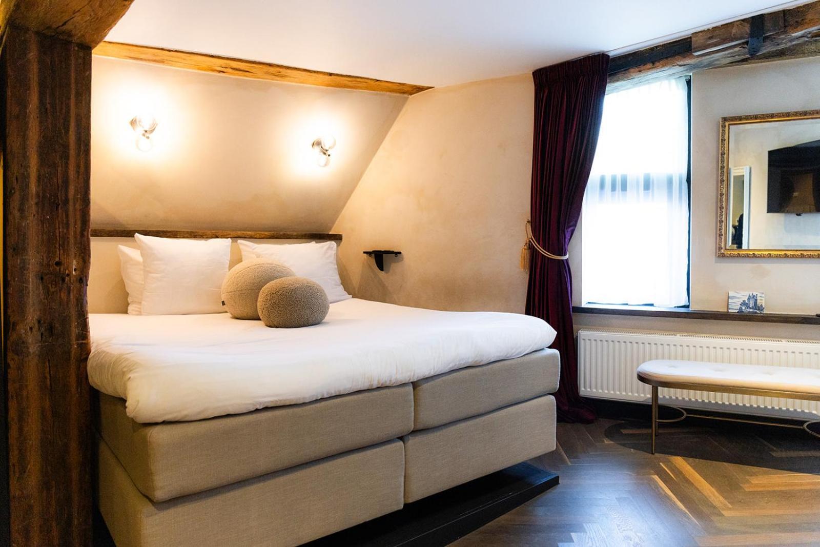 Comfort room