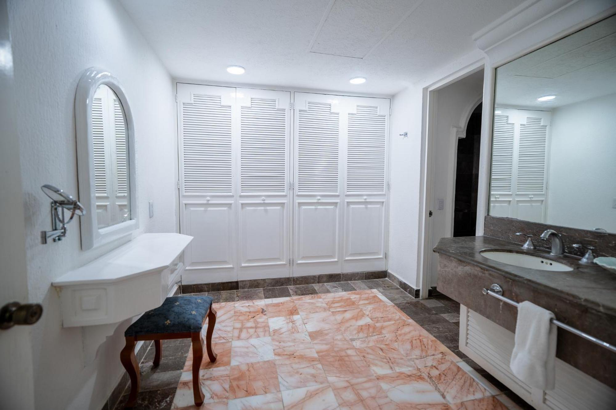 Two-Bedroom Suite