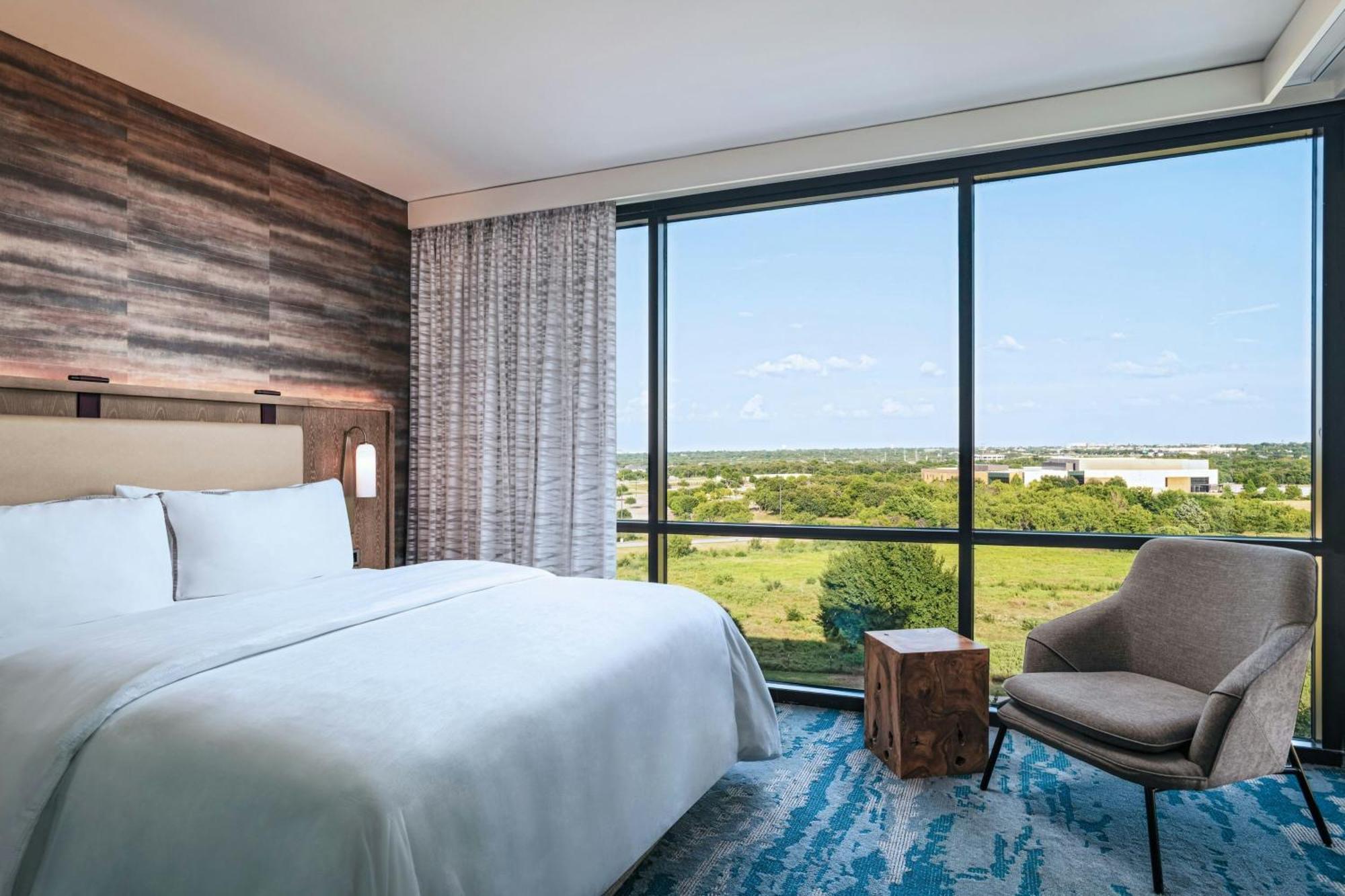 Junior King Suite