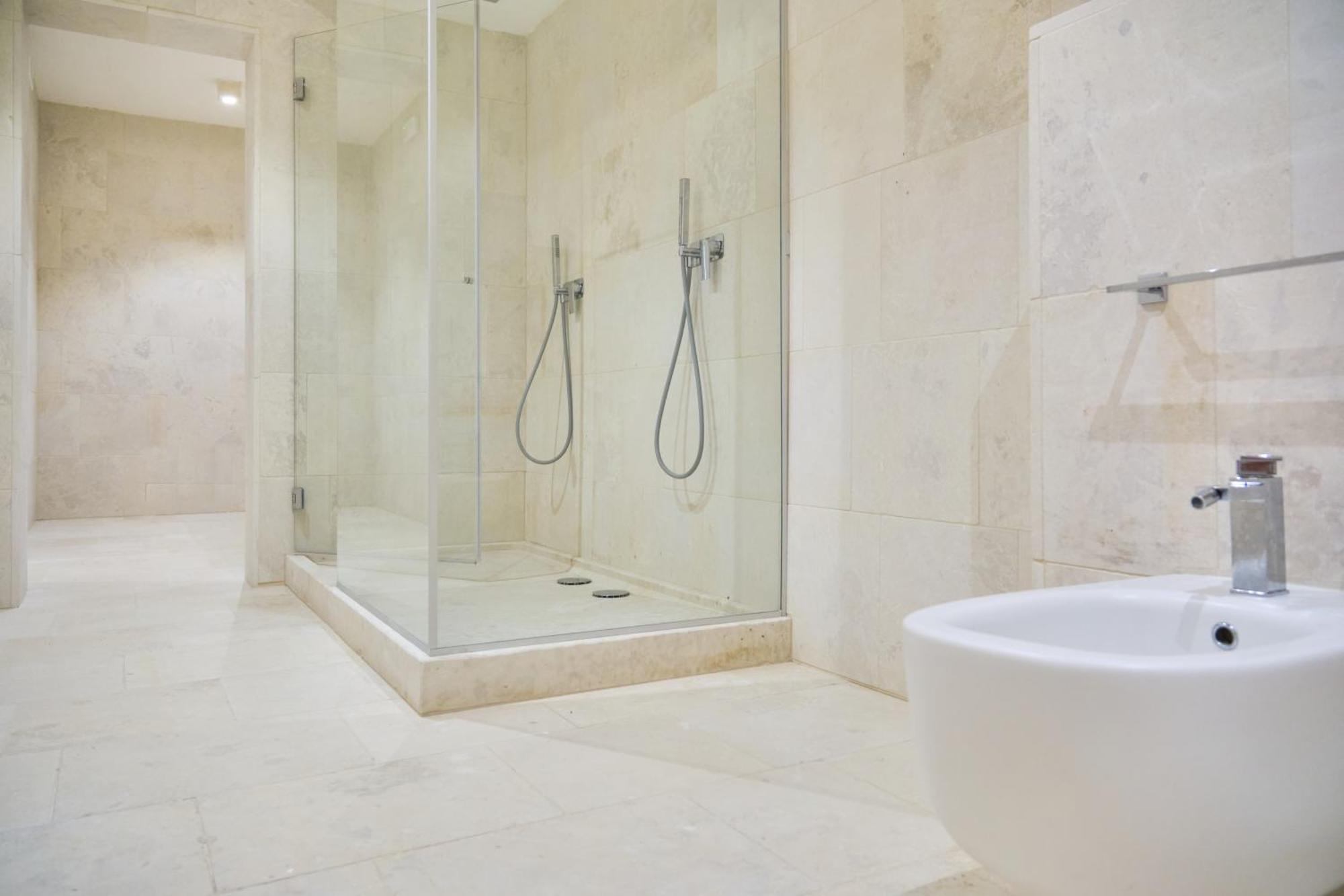 Suite Spa Bath