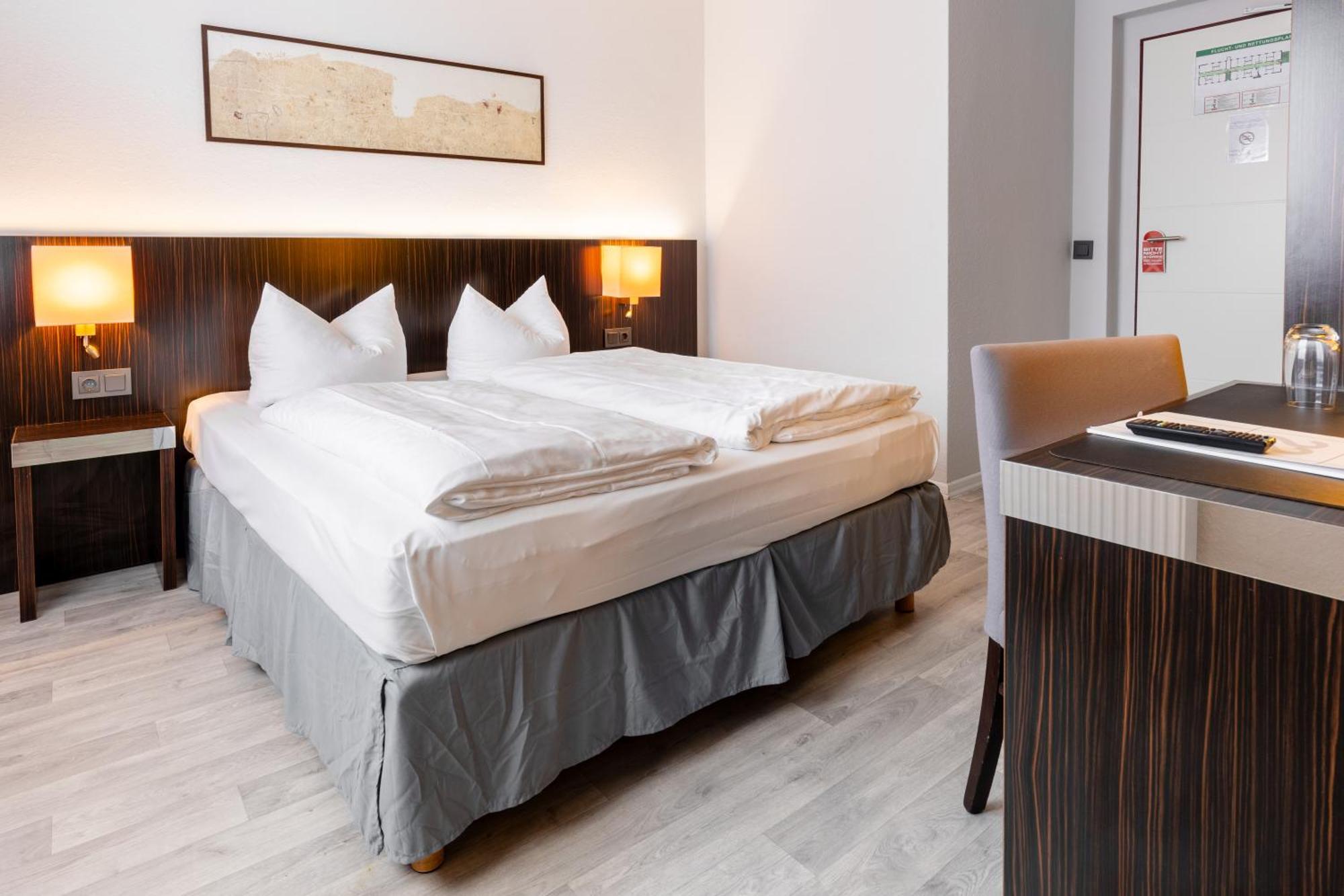 Double Room Private Bathroom