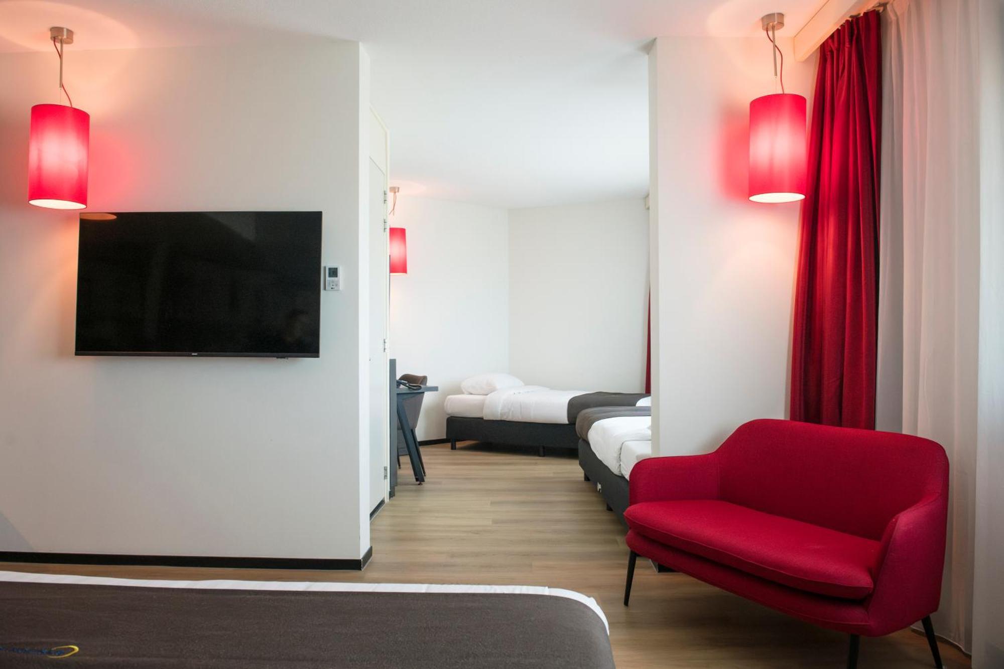 Deluxe Quadruple Room