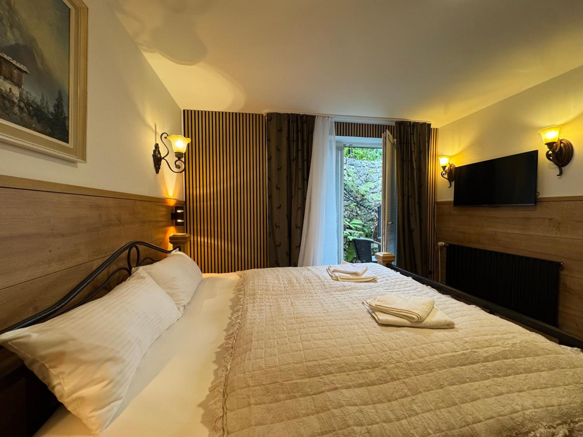 Triple Room Terrace