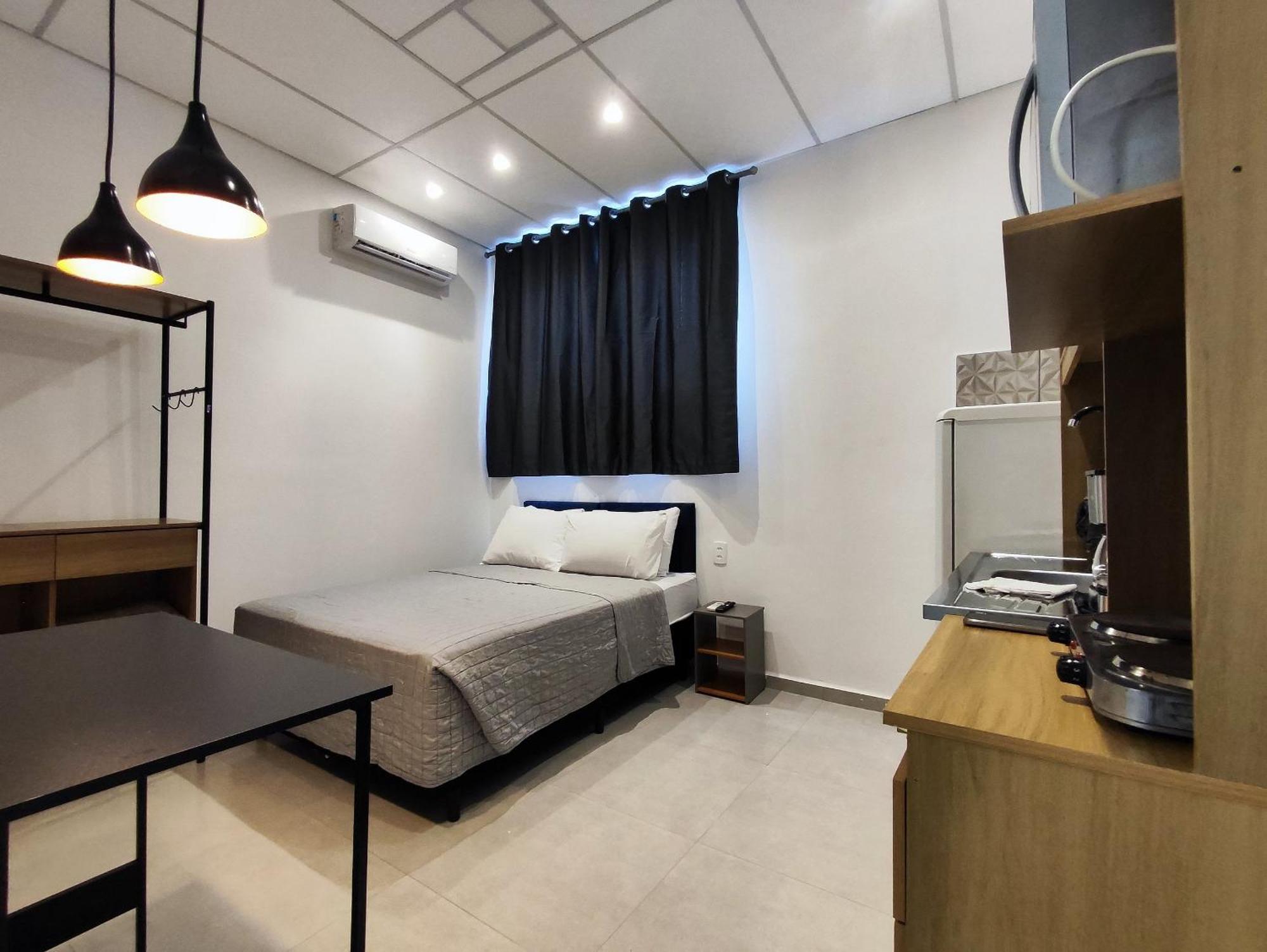 Deluxe Studio
