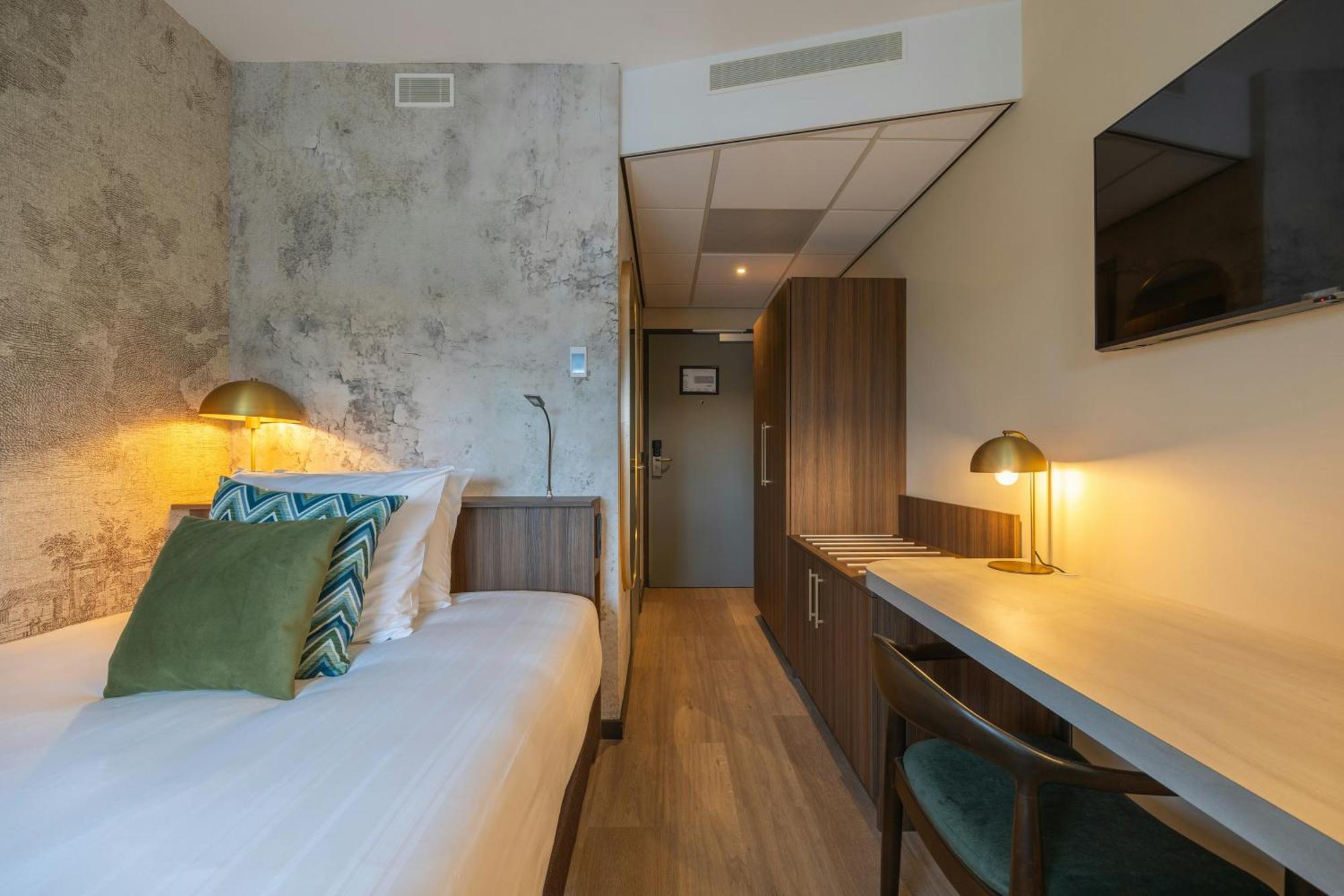 Comfort Room 1 Single Bed