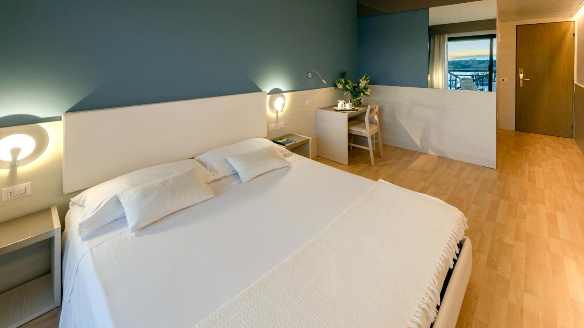 Superior Double or Twin Room,1746825342:JPEG