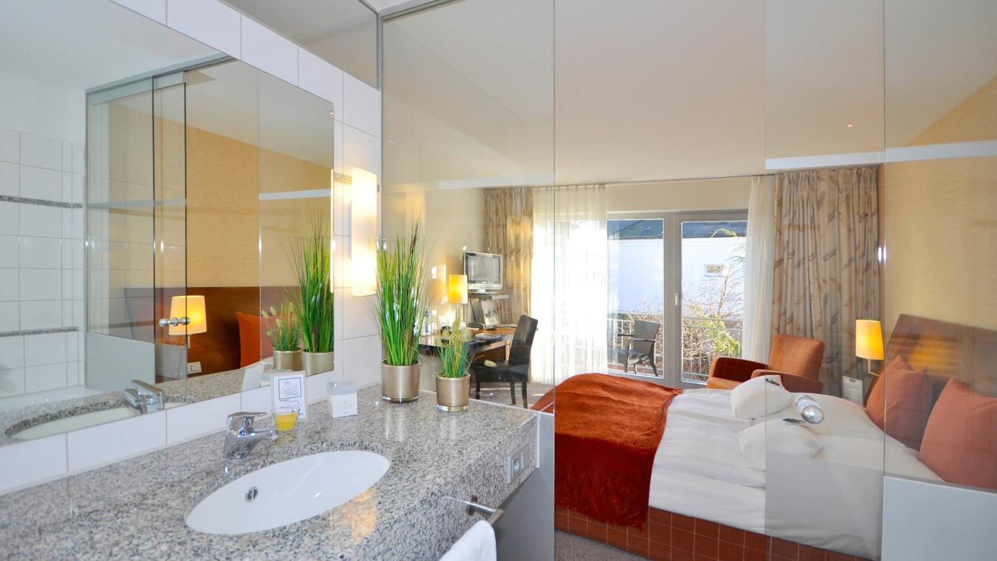 Double Room Creative