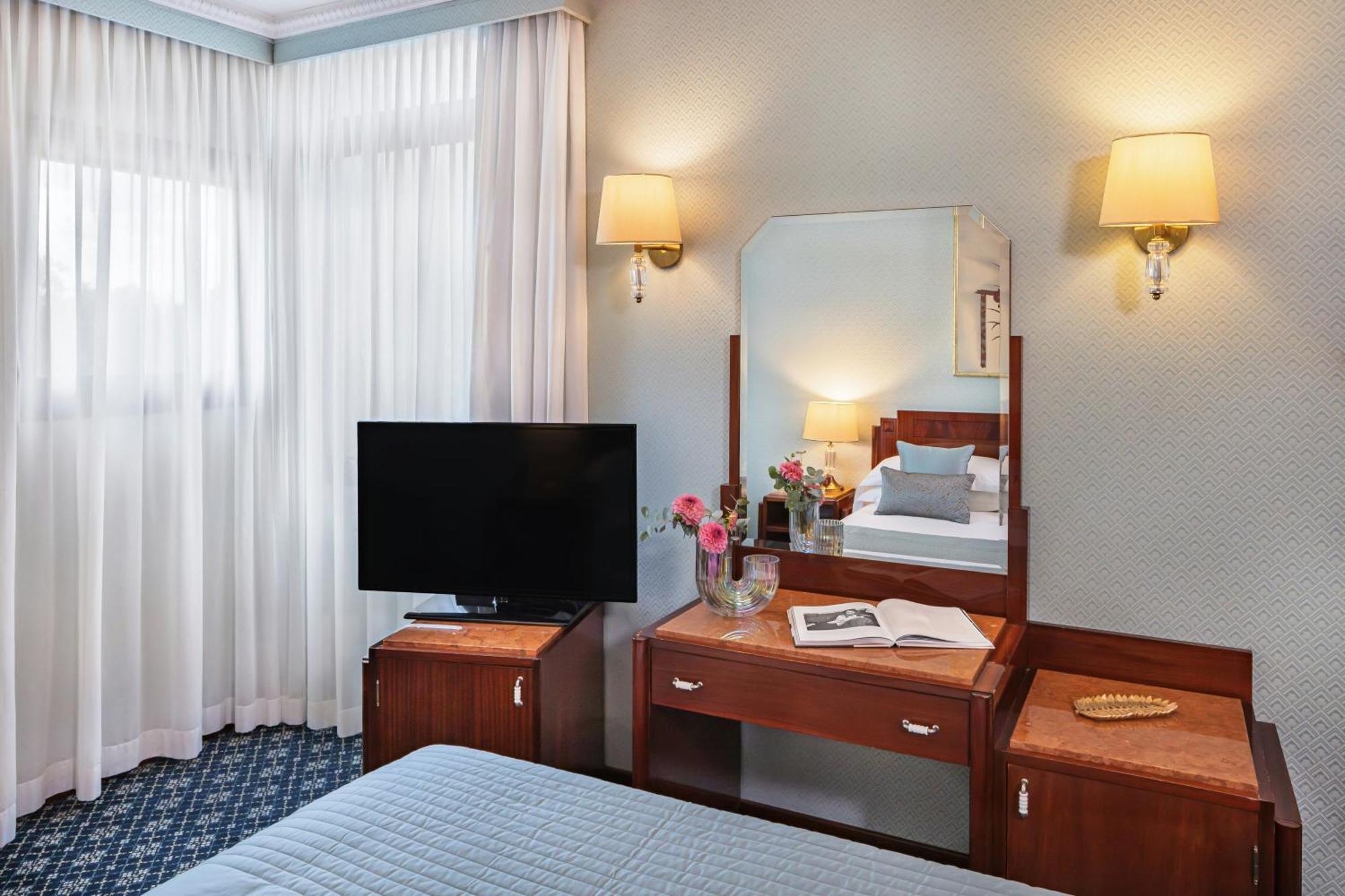Cozy Room