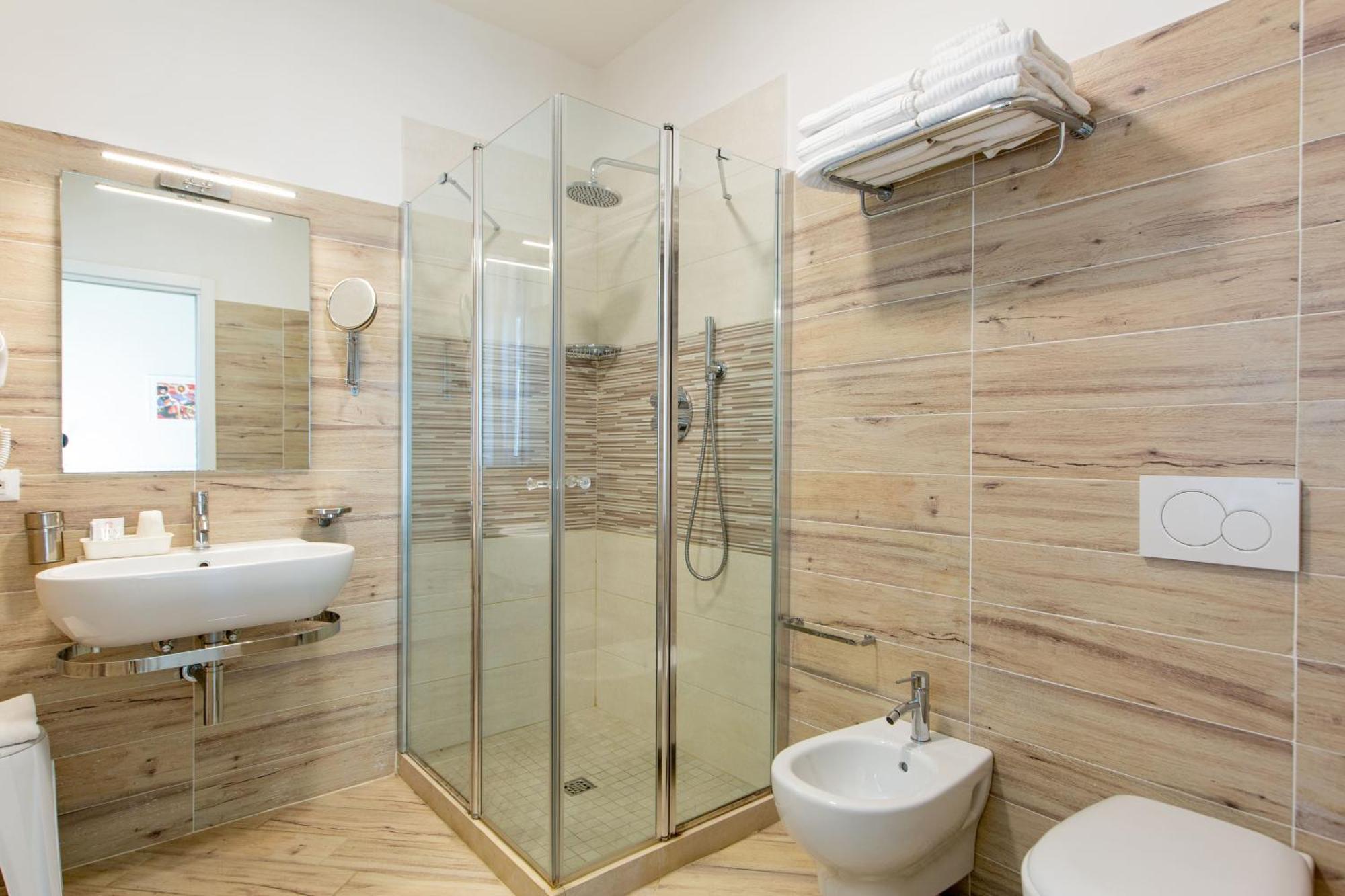 Comfort Quadruple Room