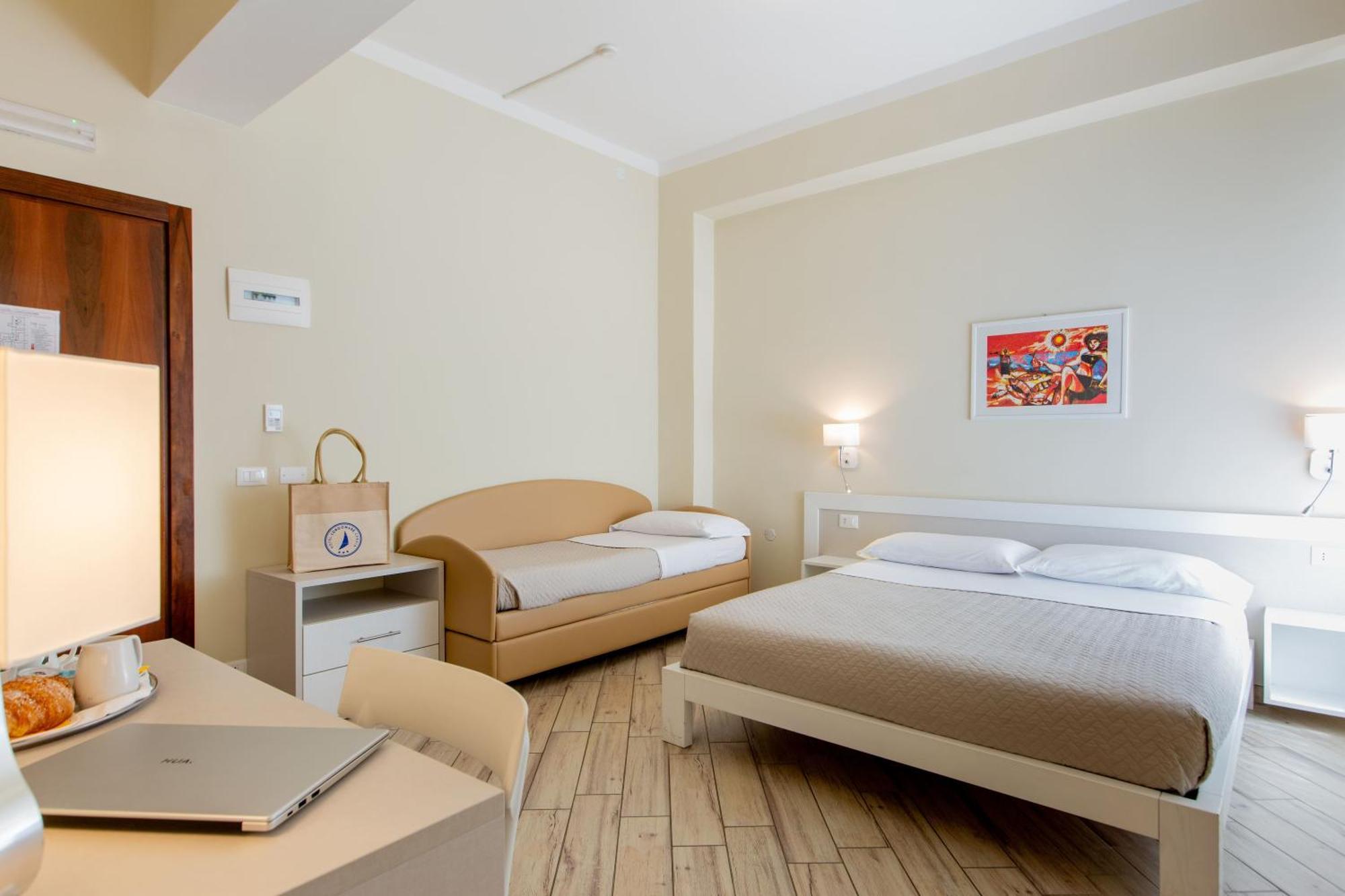 Comfort Quadruple Room