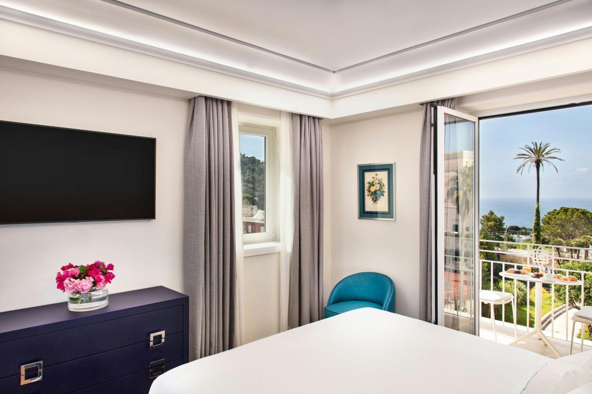 One-Bedroom Capri King Suite Balcony Sea View,1746826659:JPEG