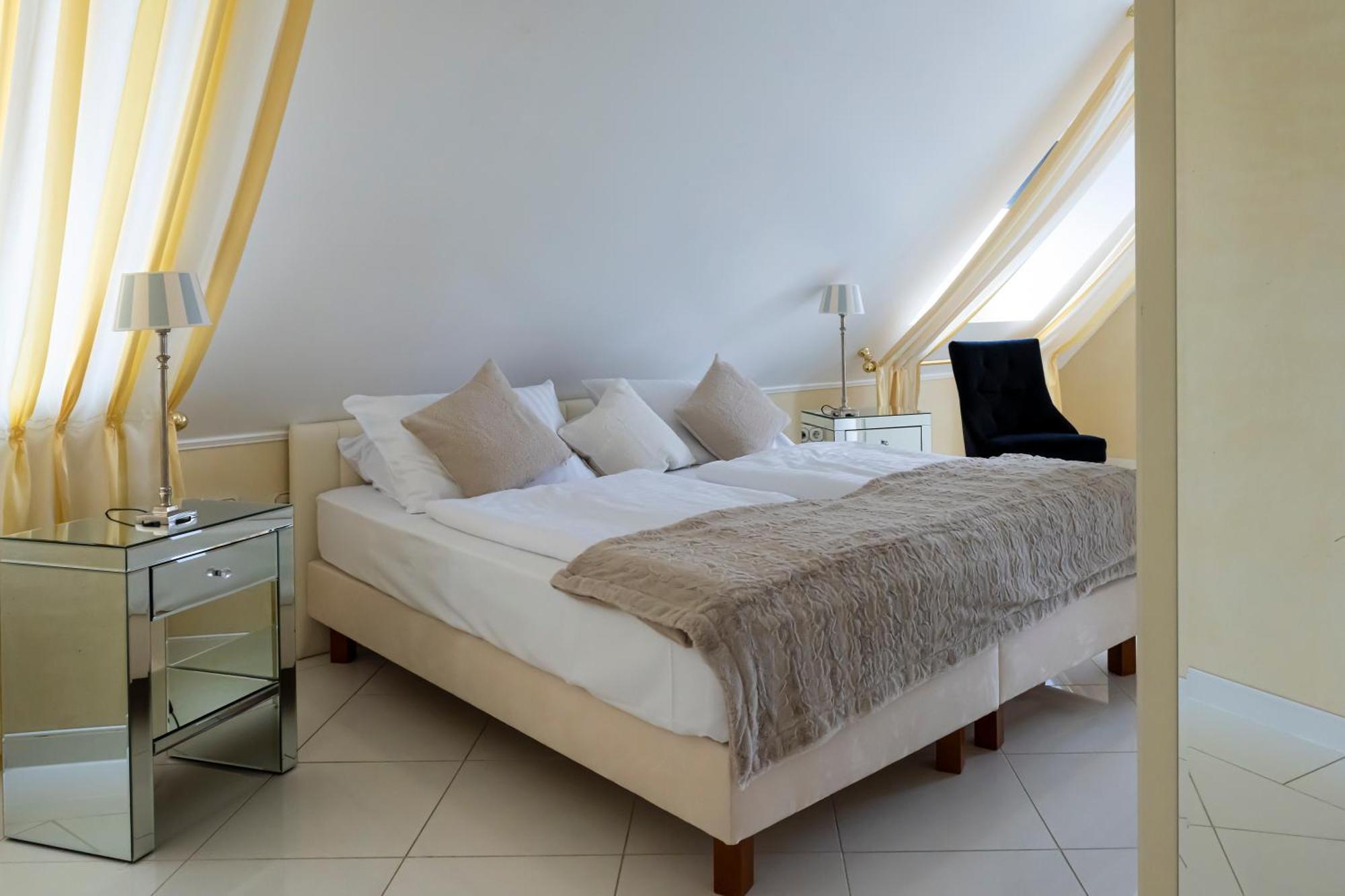 Standard Suite