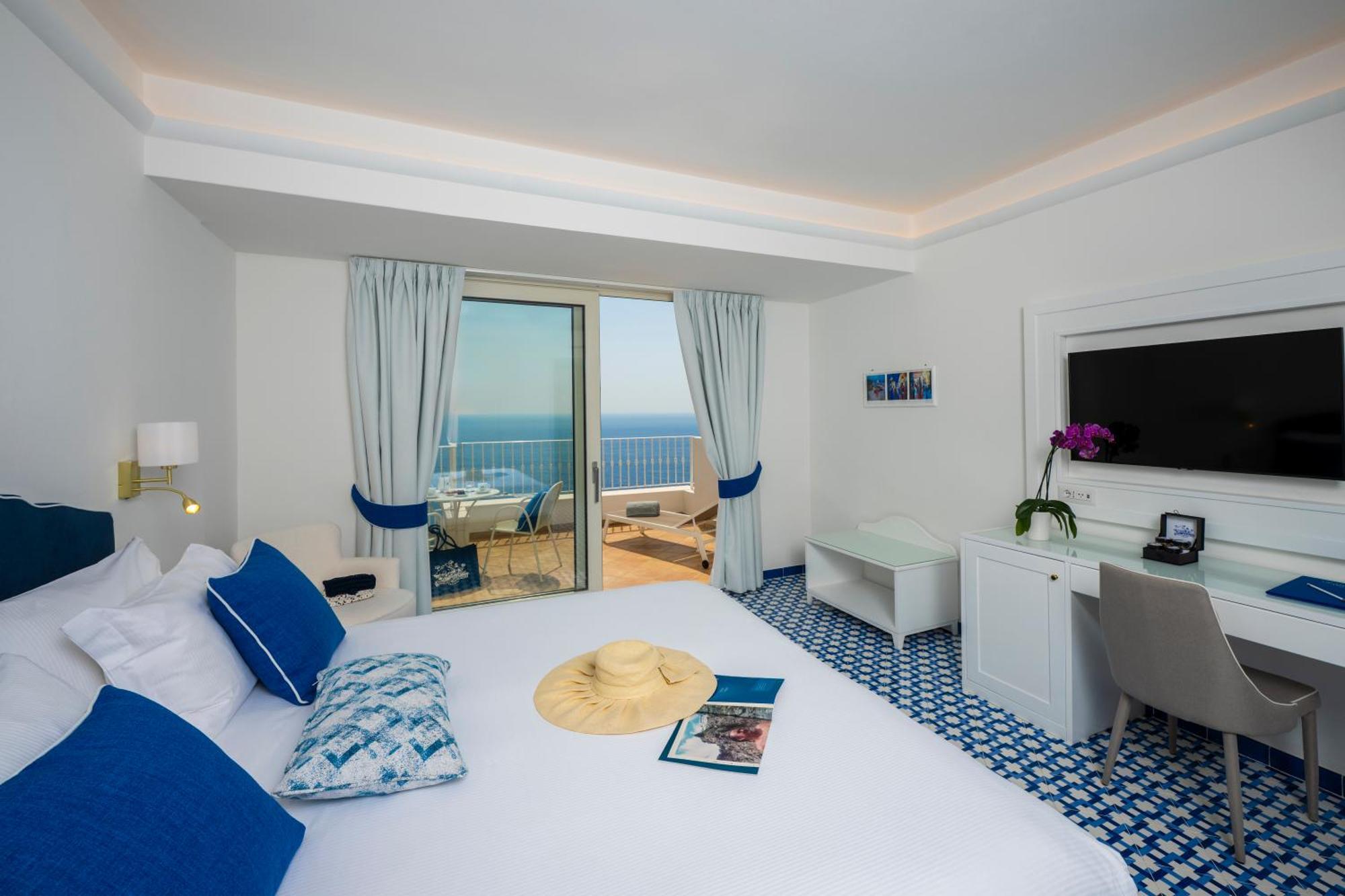 Deluxe Double Room Terrace Sea View