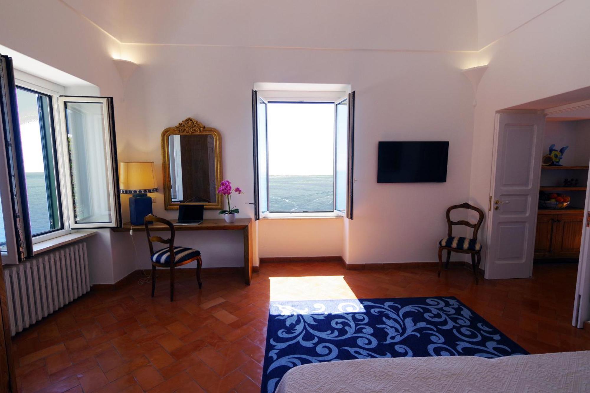 Suite Annex