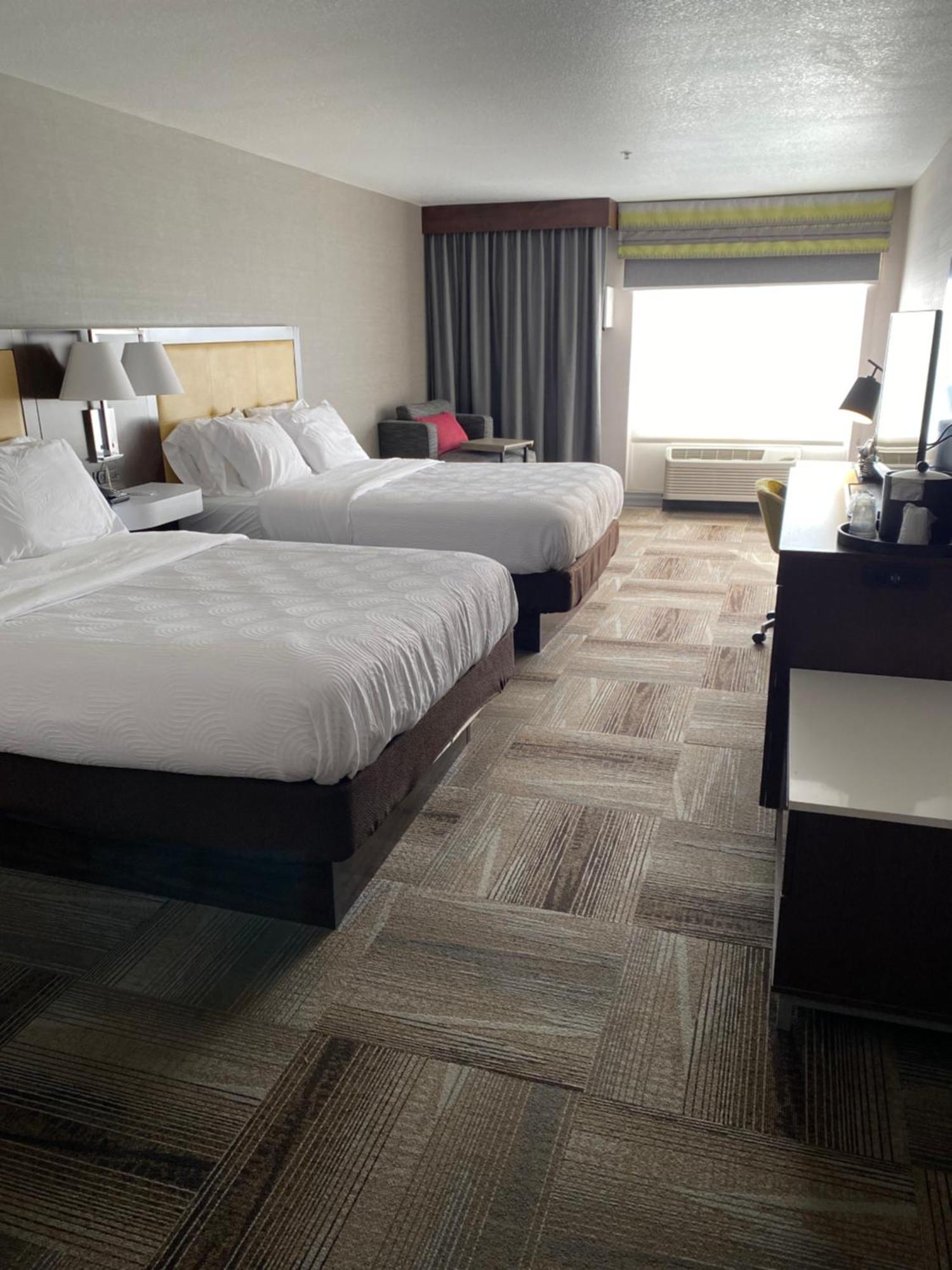 Quadruple Room Two Queen Beds Non Smoking