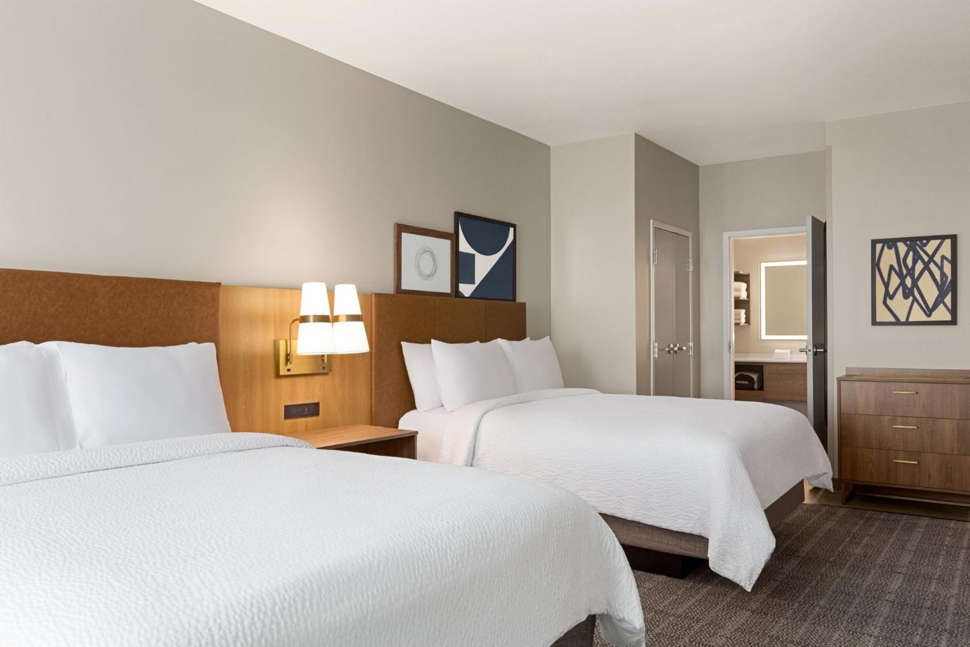 One-Bedroom Suite Two Double Beds