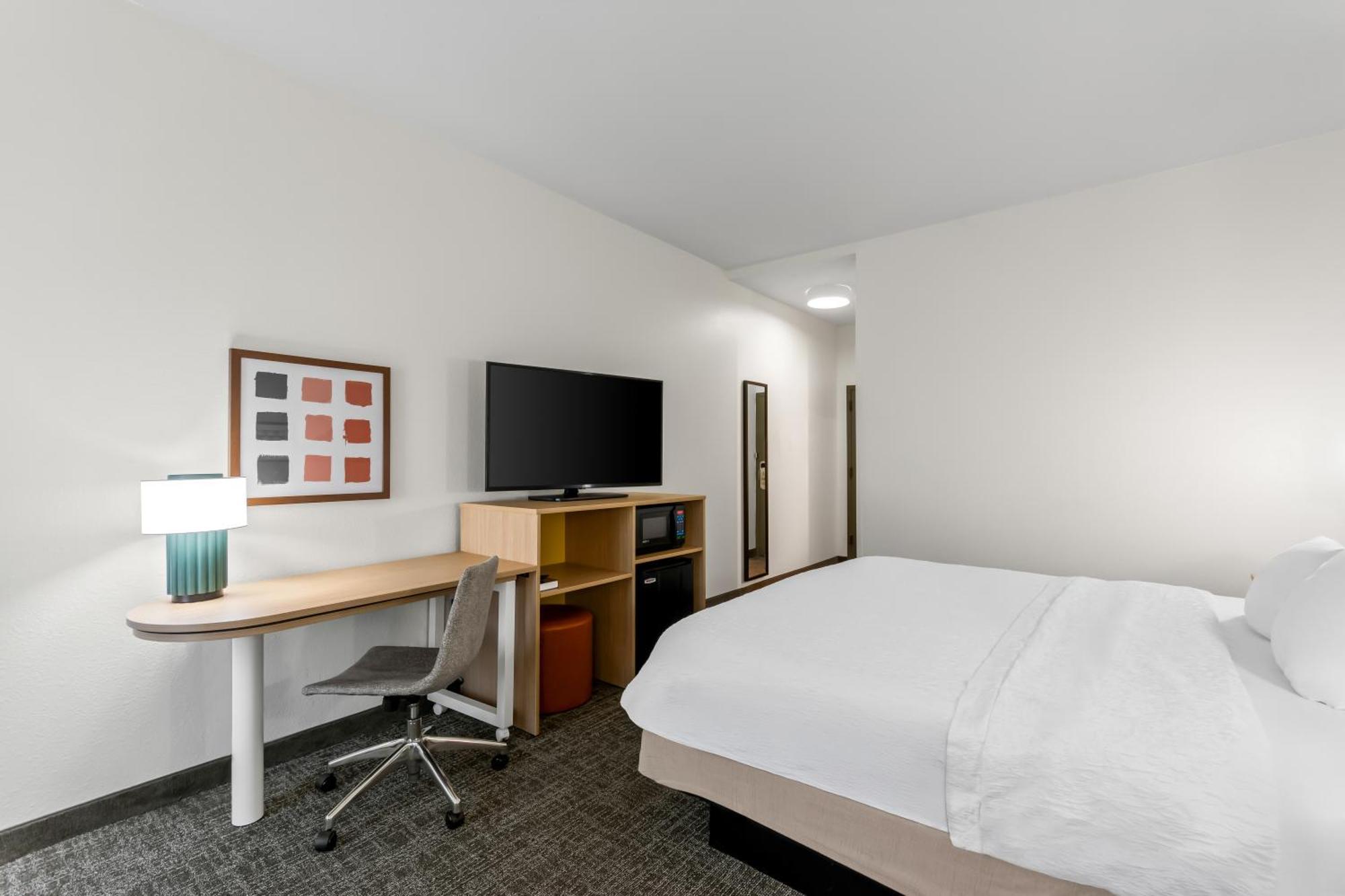 King Room,1746854849:JPEG