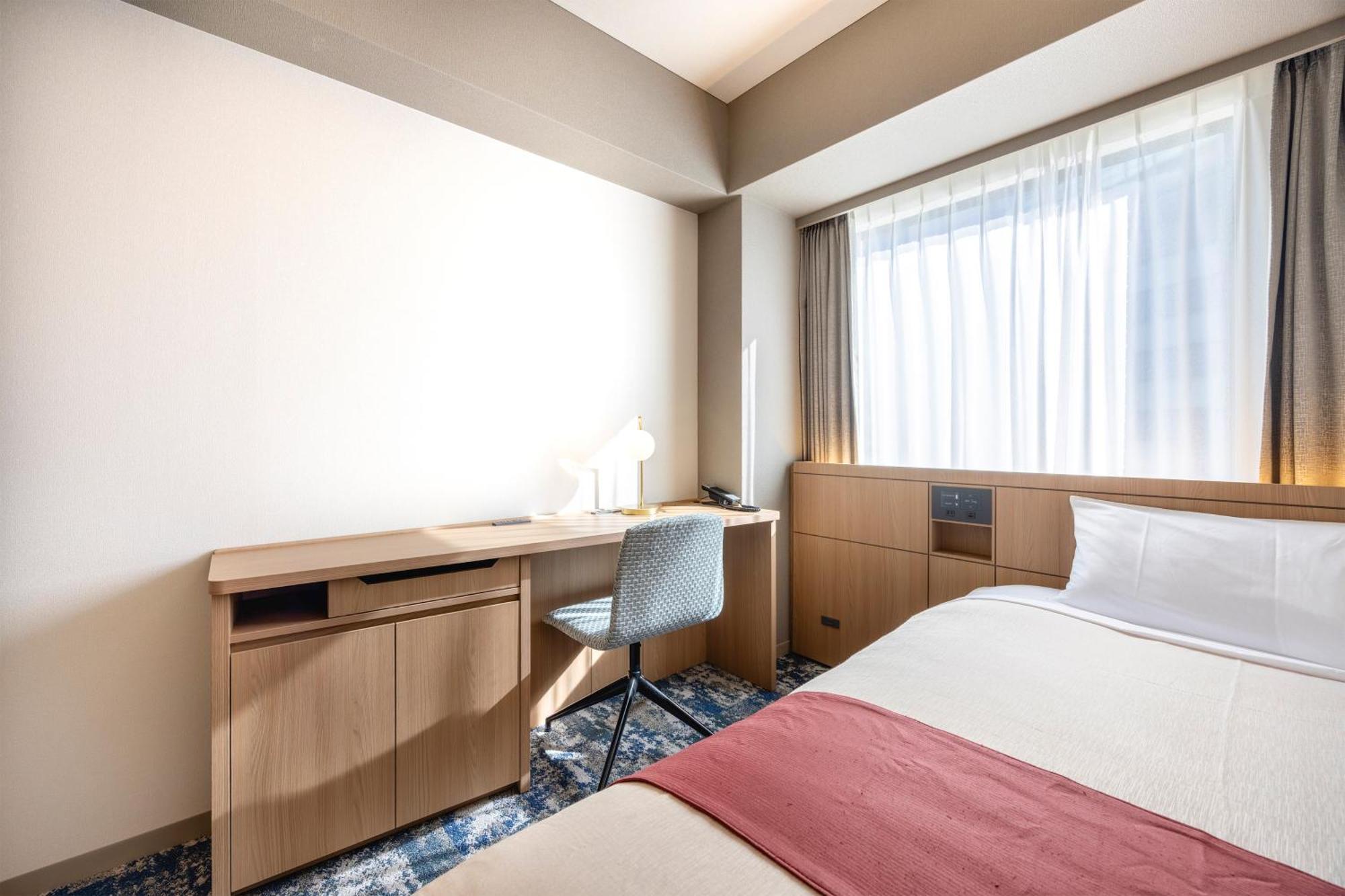 Renovated Deluxe Single Room Non-Smoking