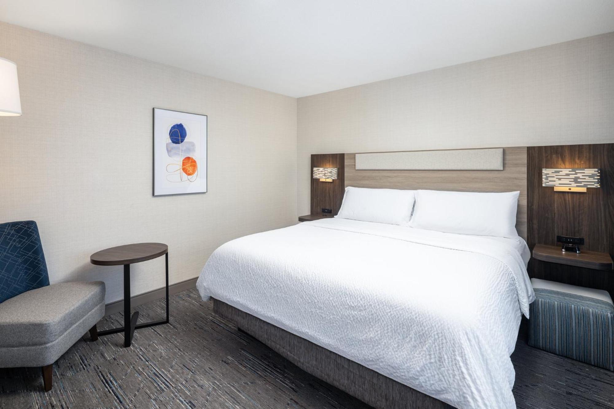Standard King Room