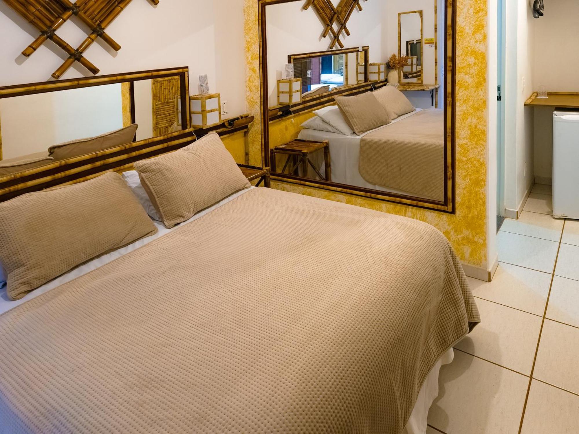 Deluxe Double Room Bath