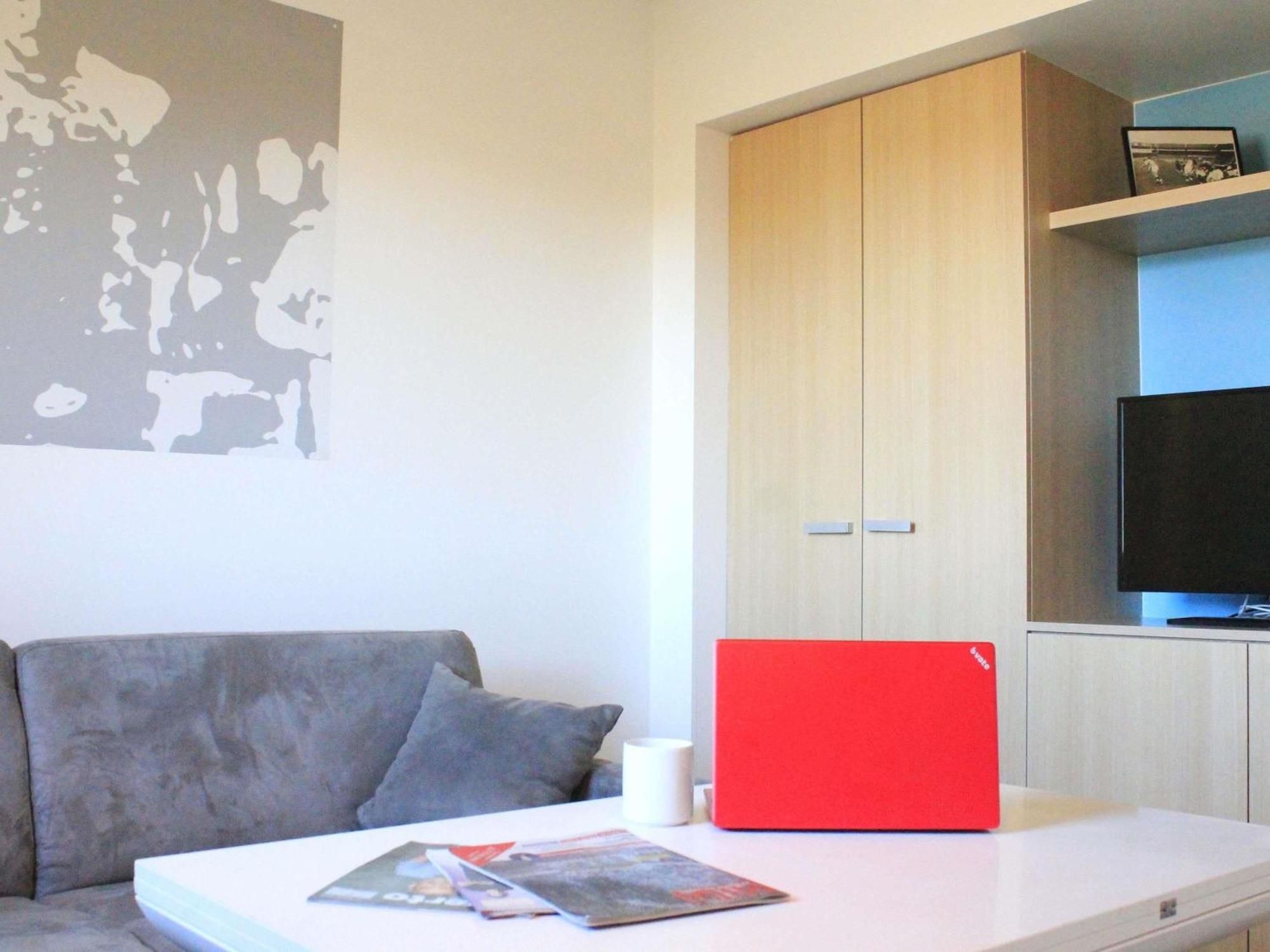 Standard Family Suite One Double Bed Sofa