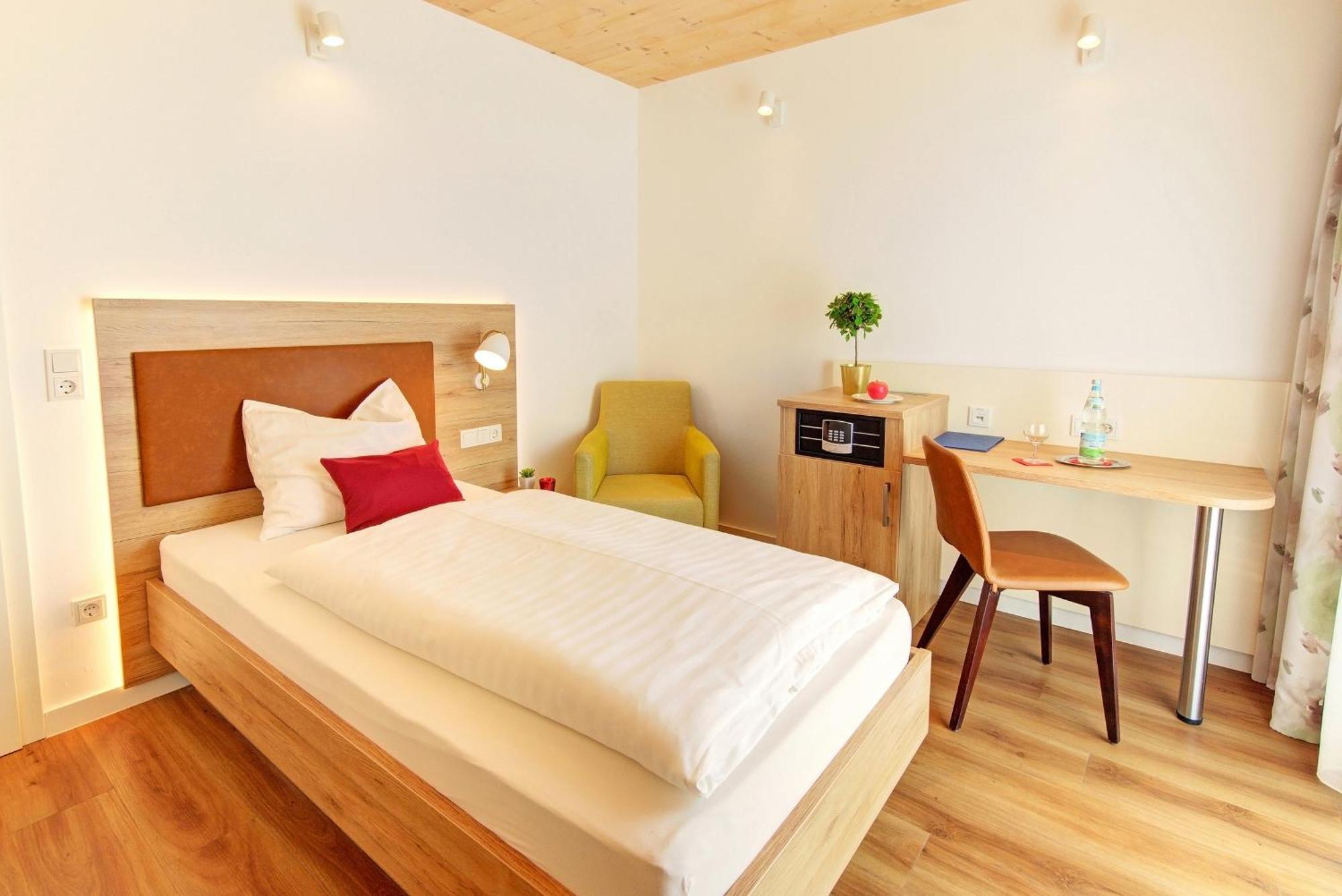 Premium Single Room