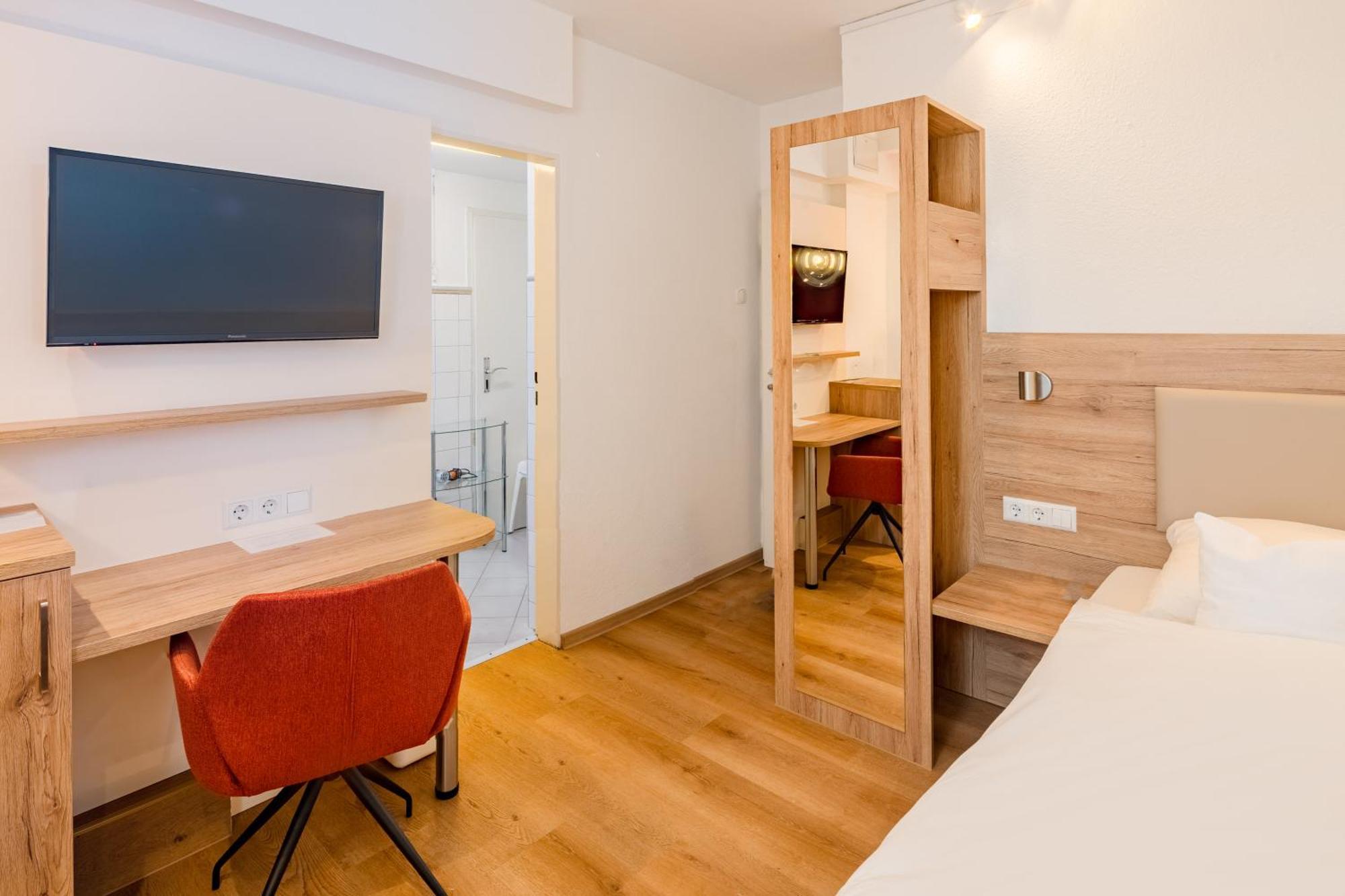 Standard Single Room