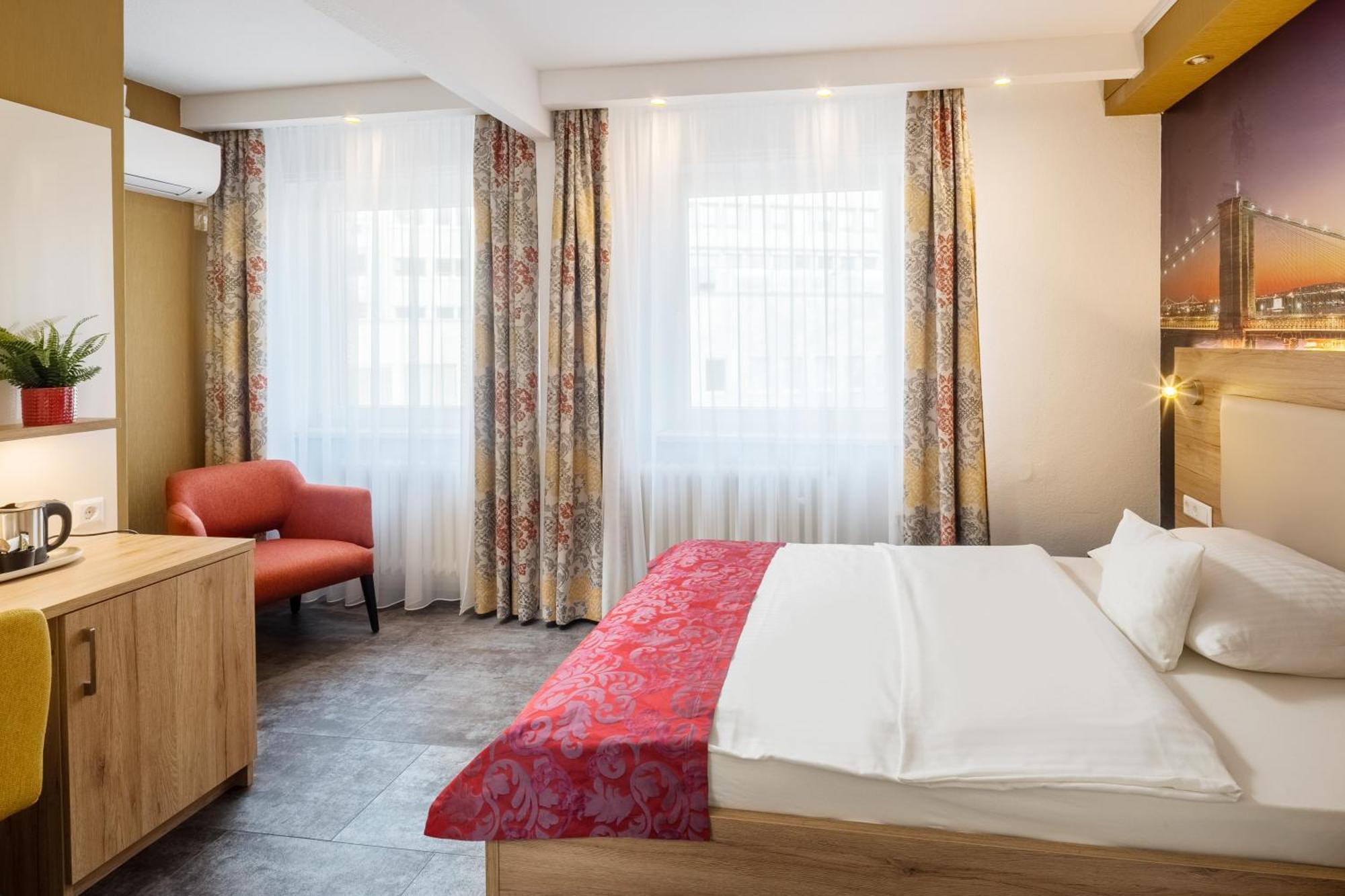 Premium Single Room