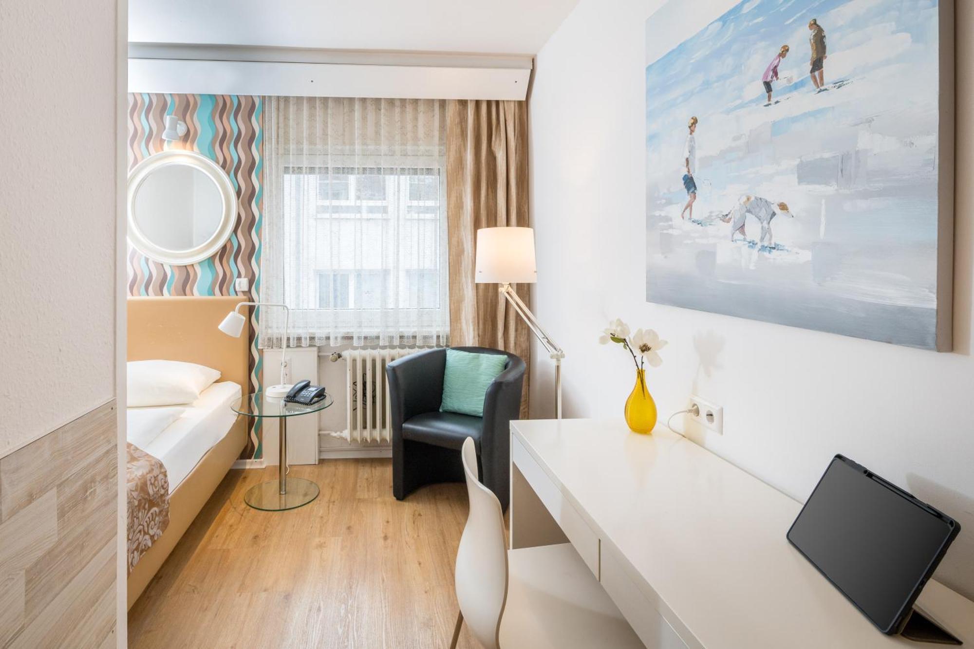 Standard Single Room