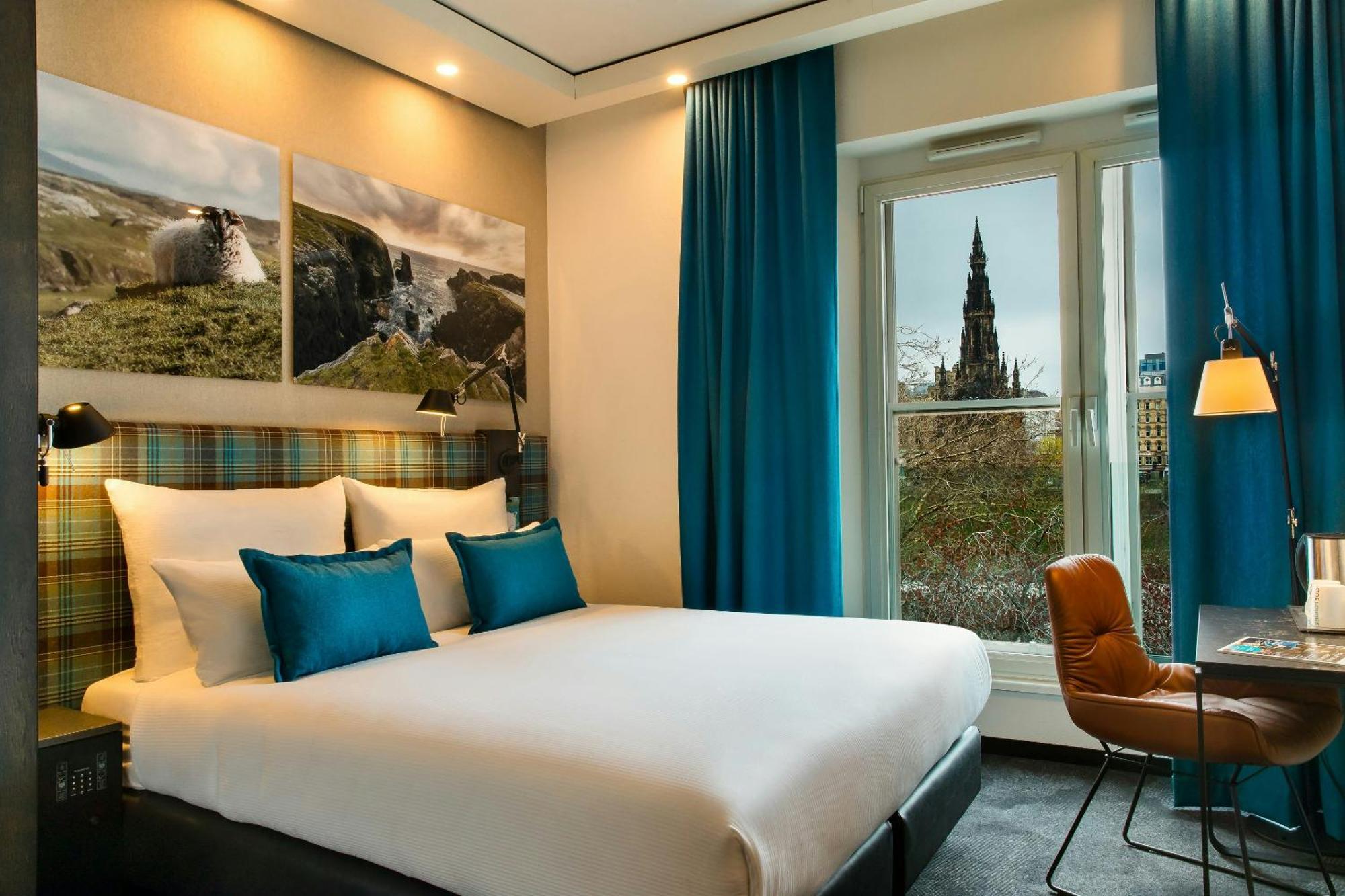 Standard Double Room with City View,1746893250:JPEG