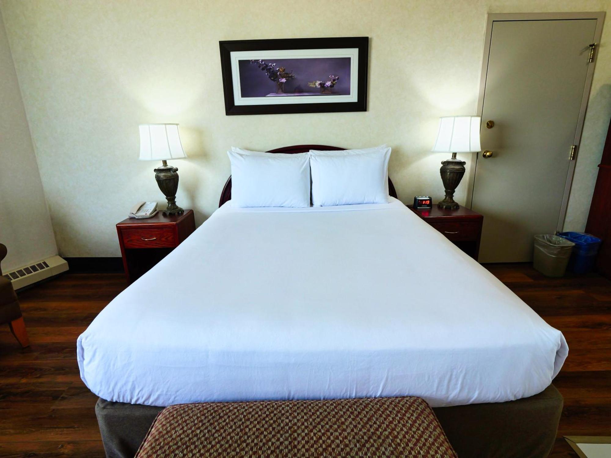 Queen Room Spa Bath