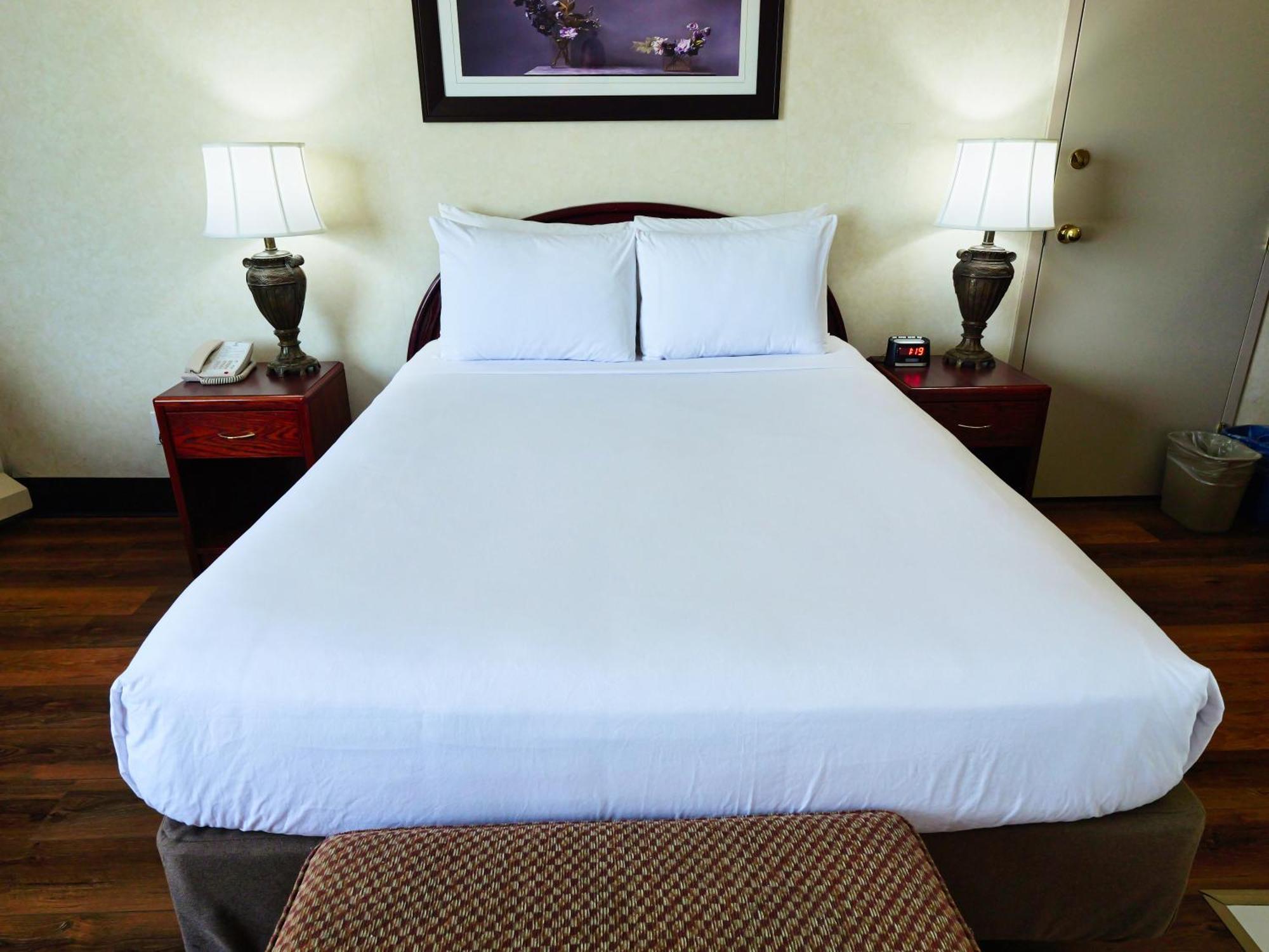 Queen Room Spa Bath