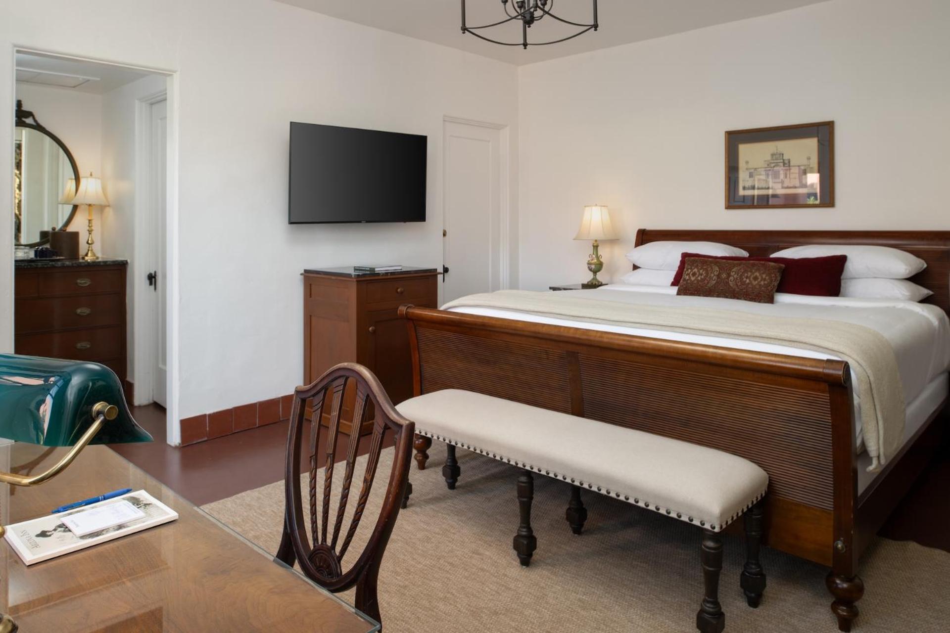 Premium King Room