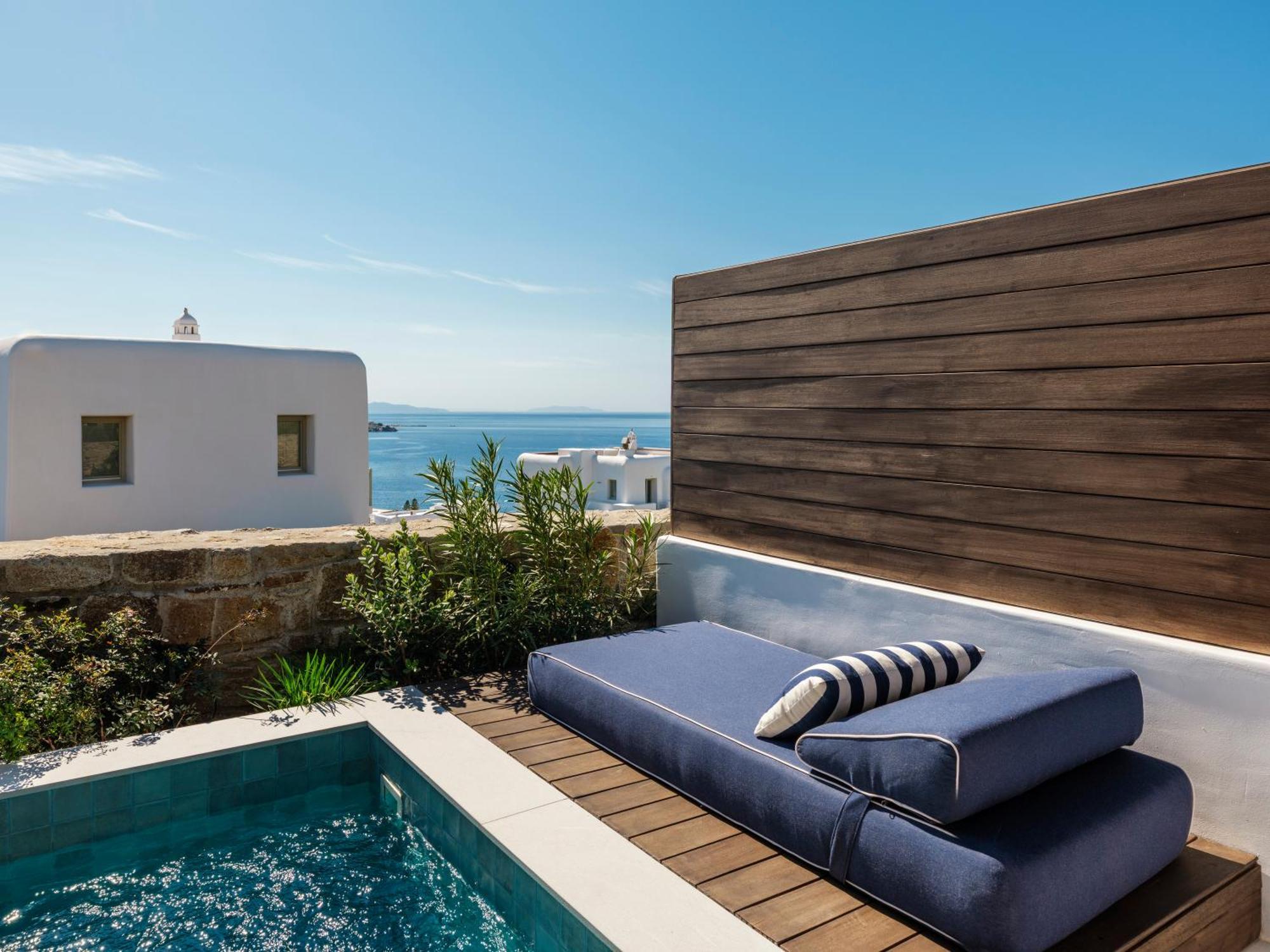Nest Retreat Sea View Outdoor Hot Tub