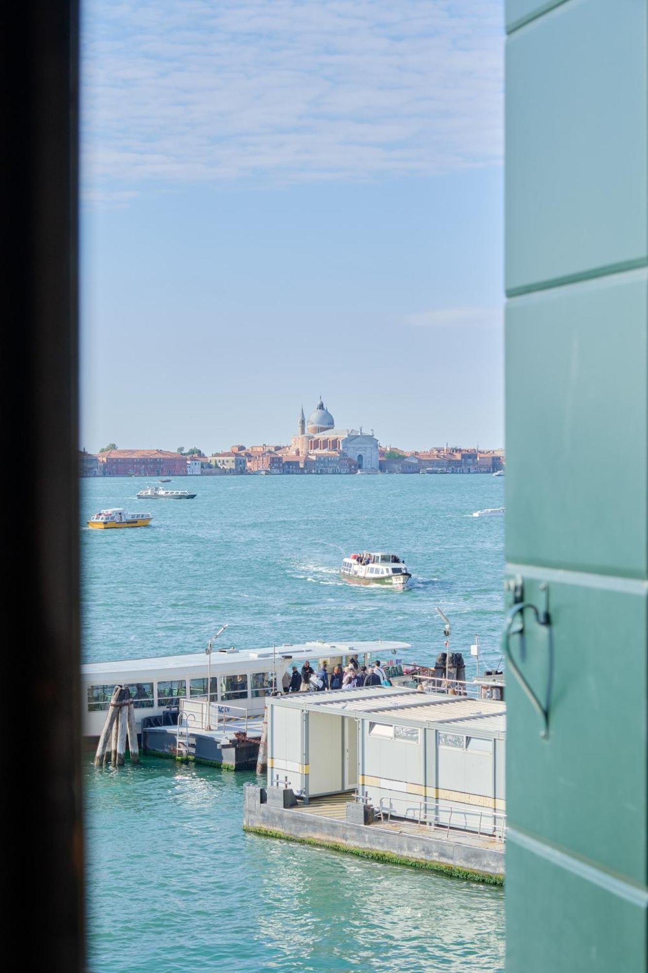 Superior Double Room Lagoon View