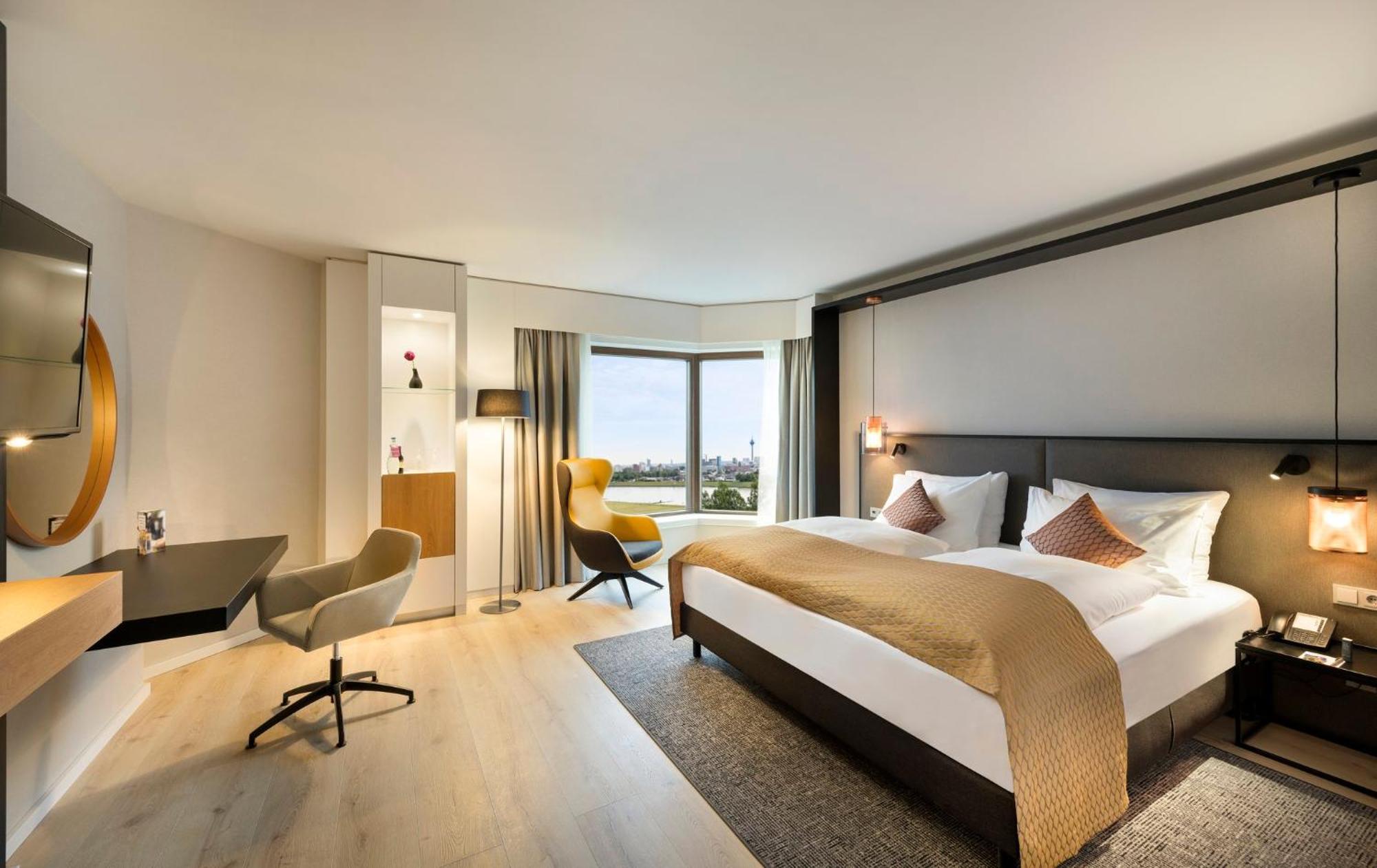 Premium King Room
