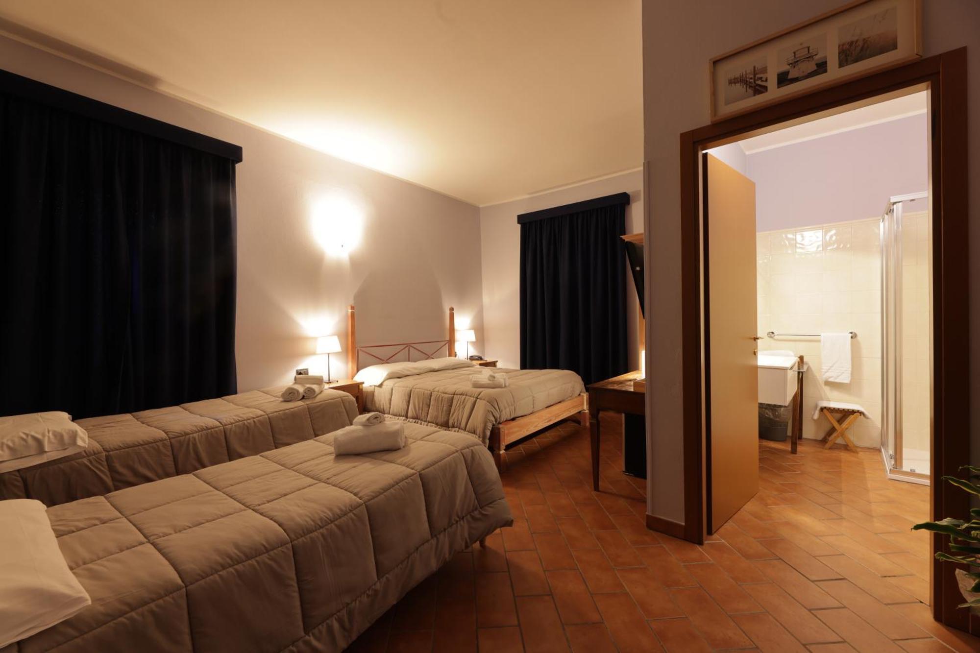Classic Quadruple Room