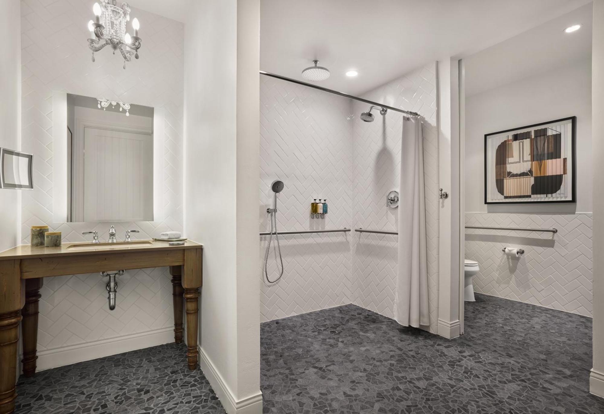 Newly Renovated King Room Disability Access,1746917540:JPEG