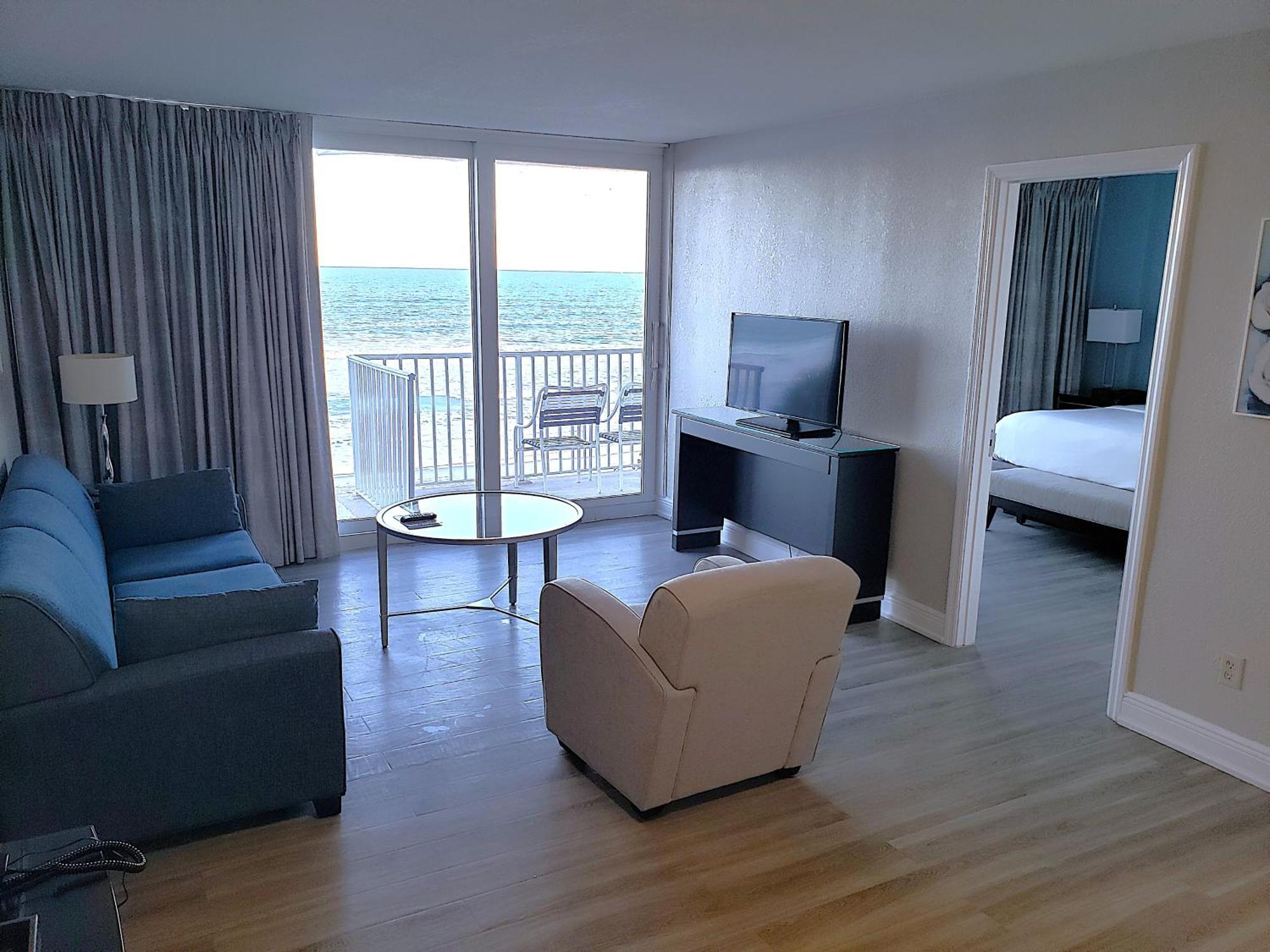Oceanfront One-Bedroom King Suite Sofa Bed over 550 sq ft Balcony