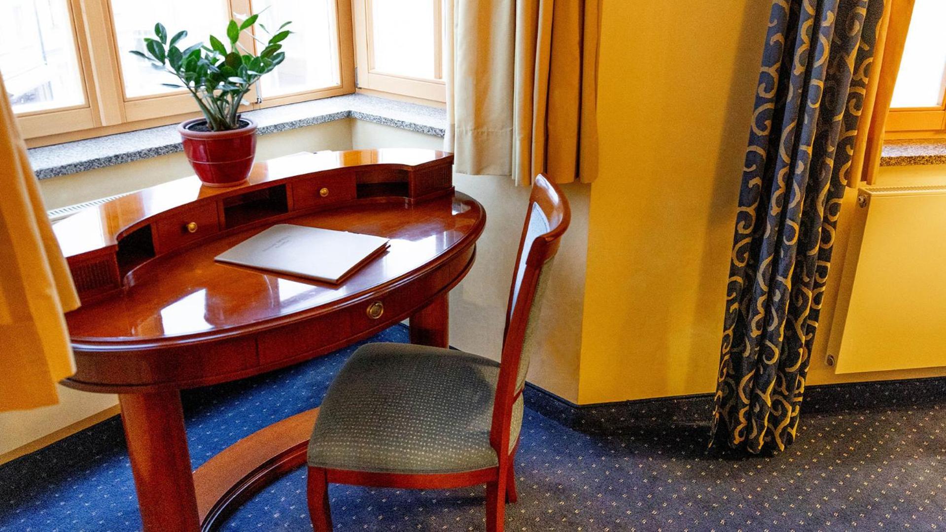 Deluxe Suite