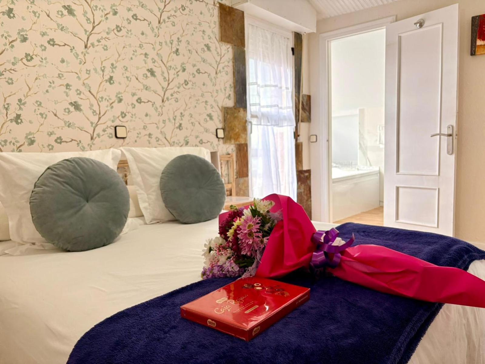 Superior Double Room Big Hydromassage Bath Balcony