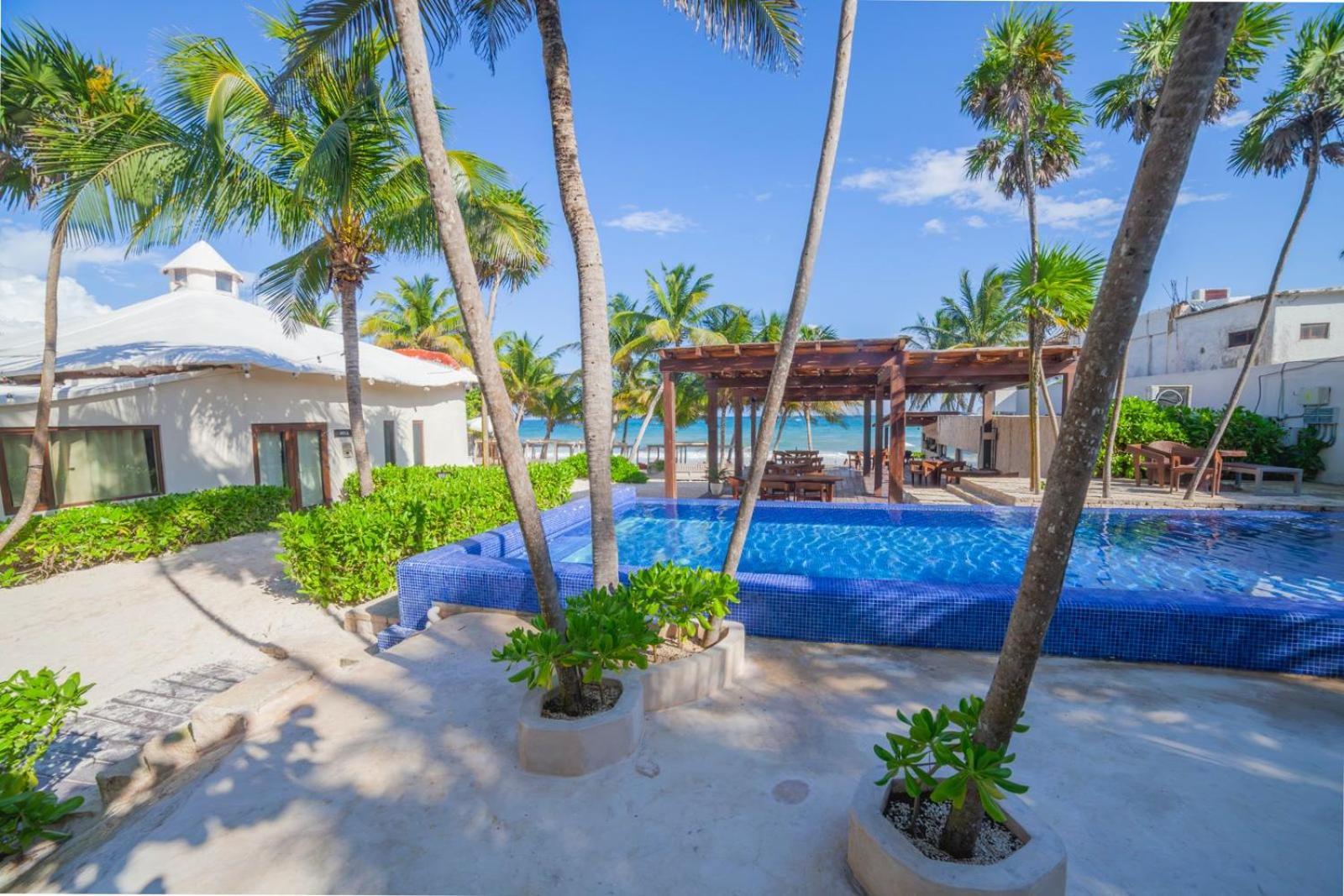Junior Suite Pool View