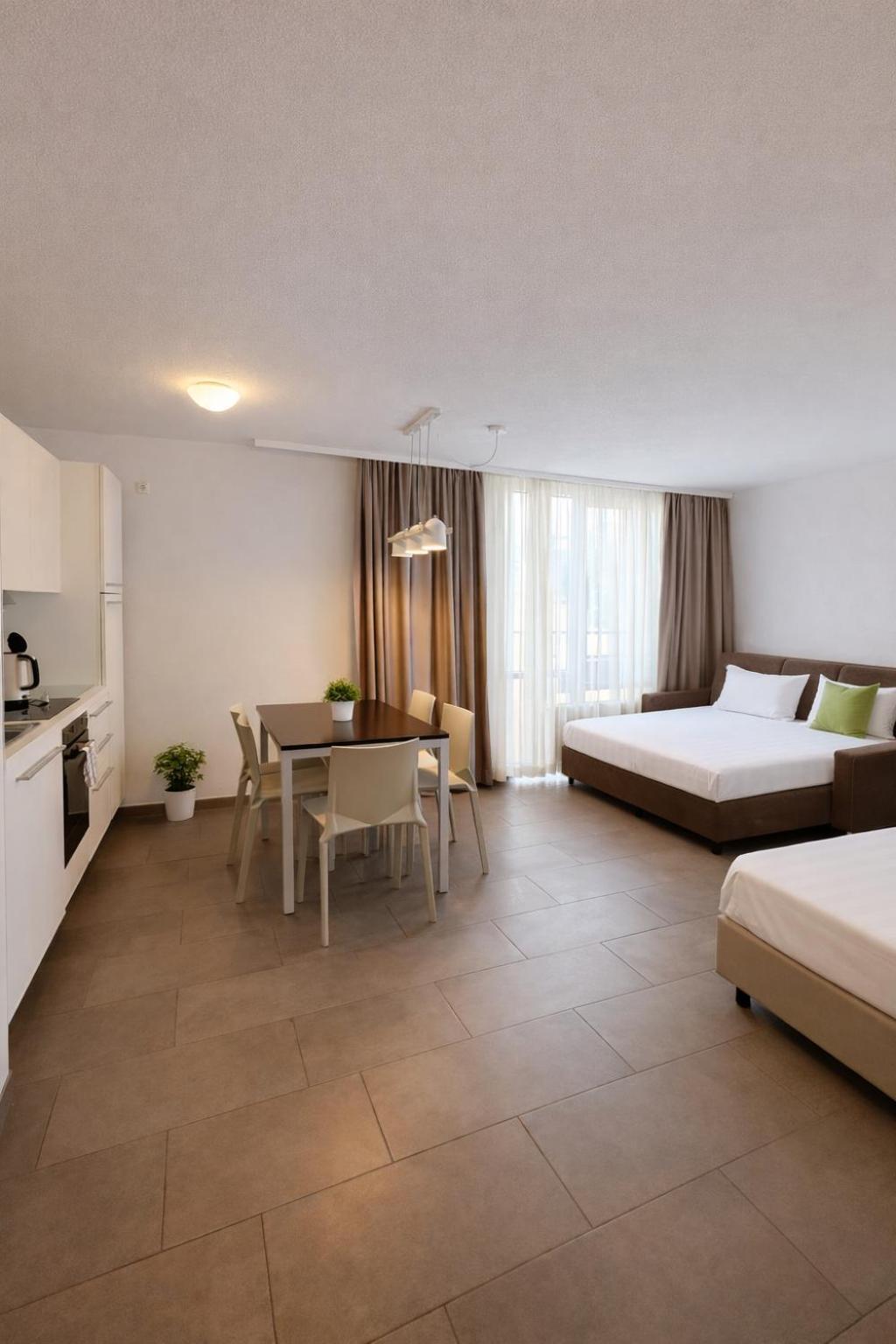 Superior One-Bedroom Apartment