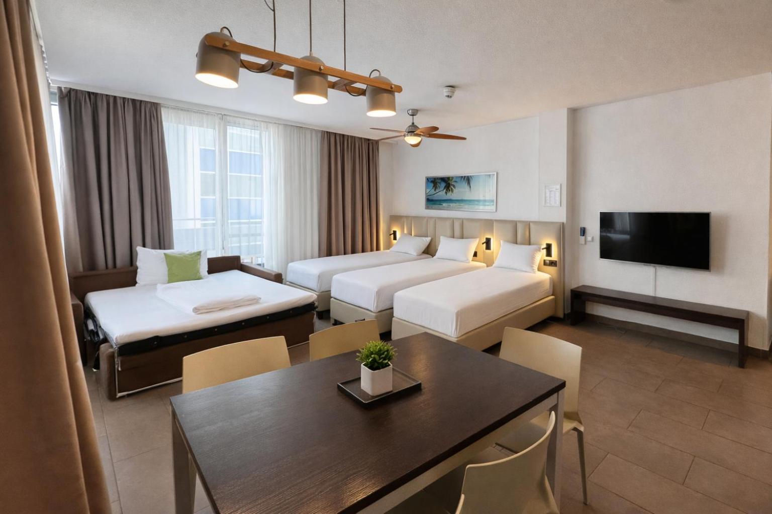 Superior One-Bedroom Apartment